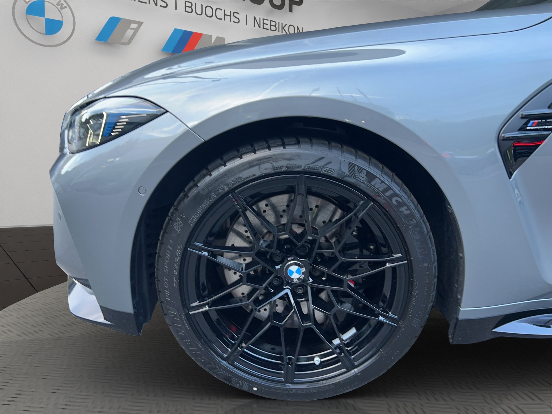 BMW M3 Touring xDrive Competition M-image-8