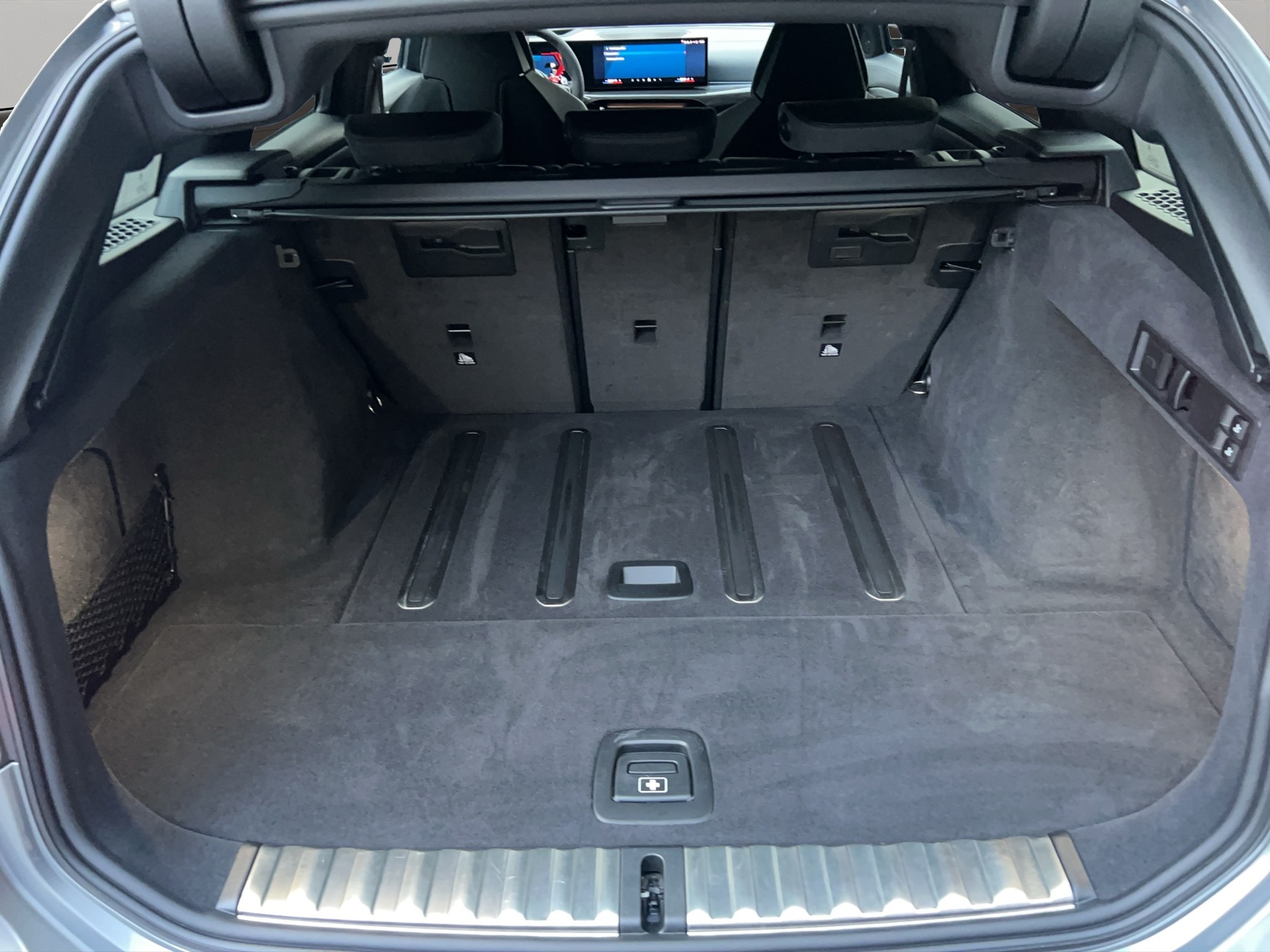 BMW M3 Touring xDrive Competition M-image-19