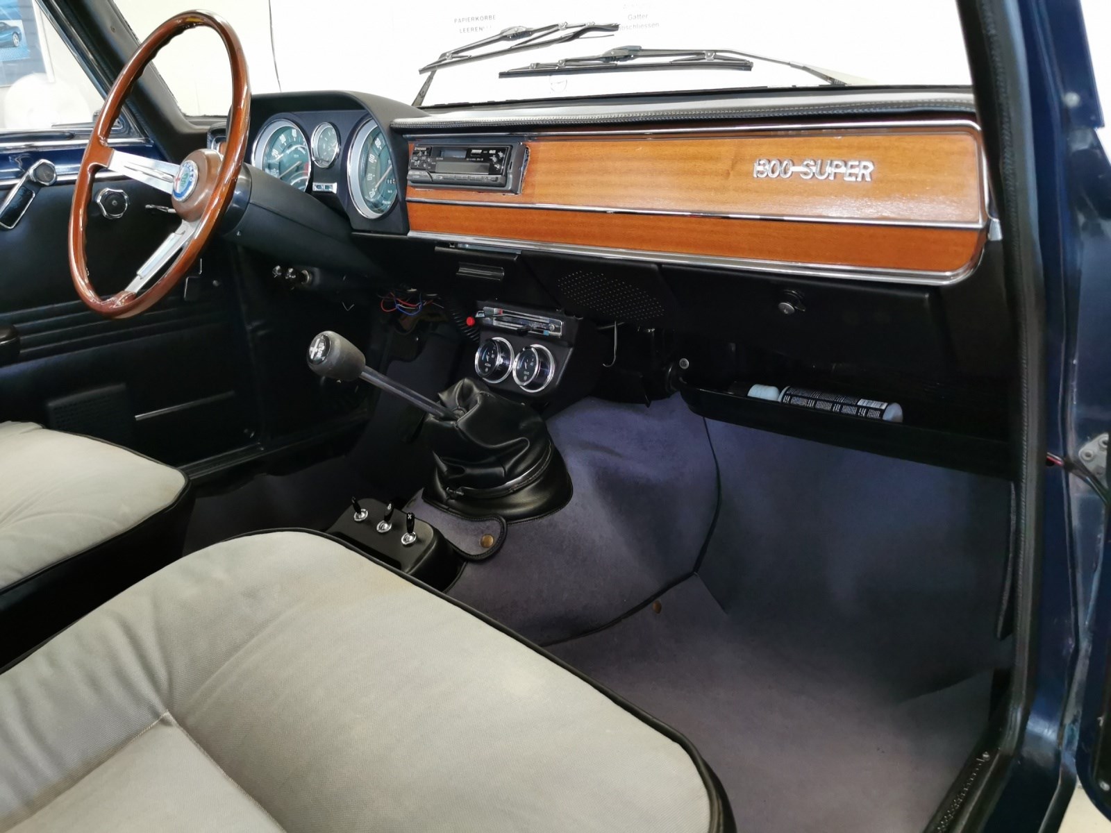 ALFA ROMEO Giulia 1300 Super Berlina-image-11