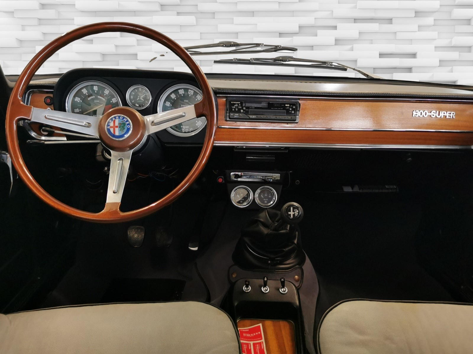 ALFA ROMEO Giulia 1300 Super Berlina-image-10