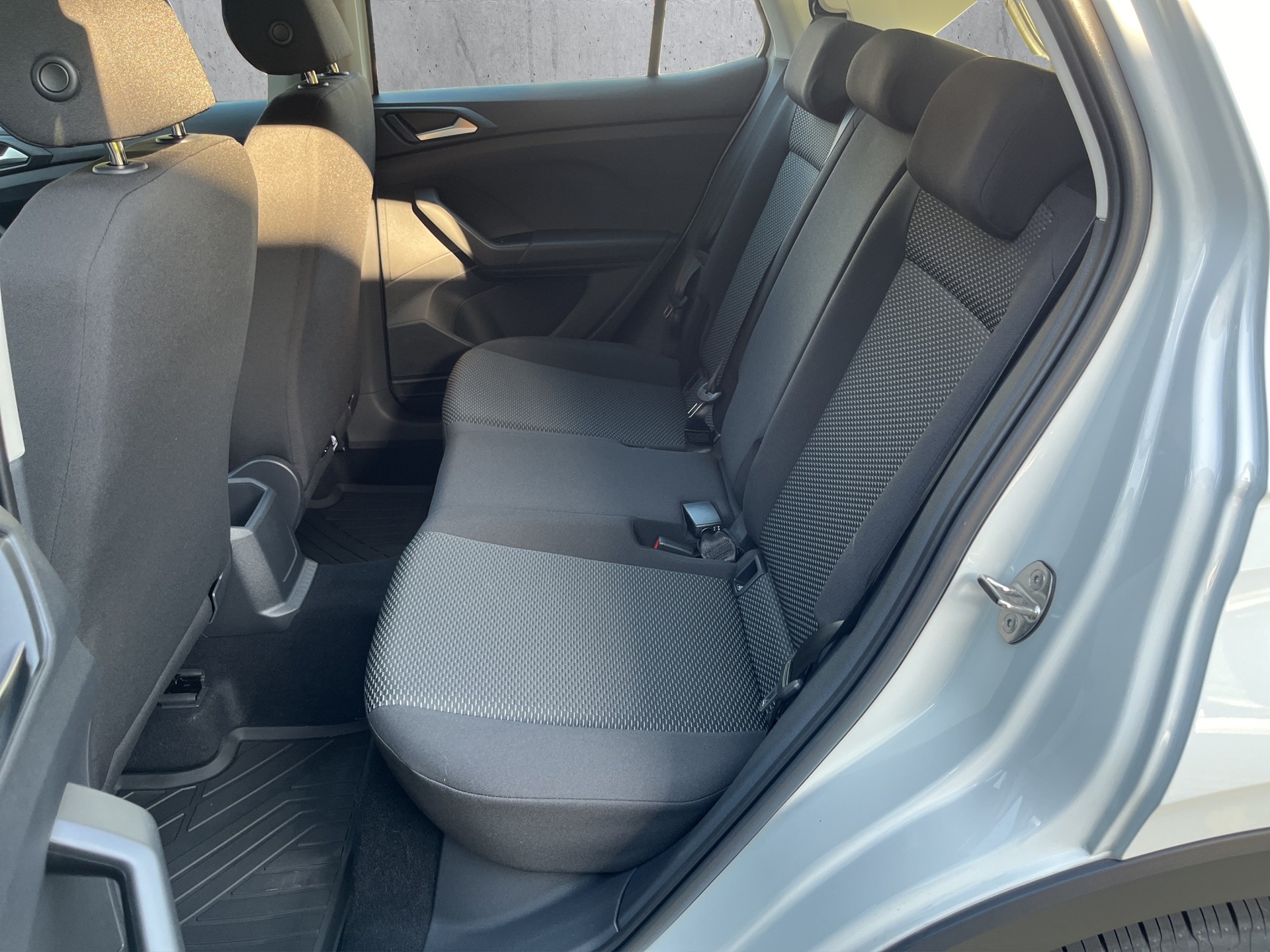 VW T-Cross 1.0 TSI-image-5