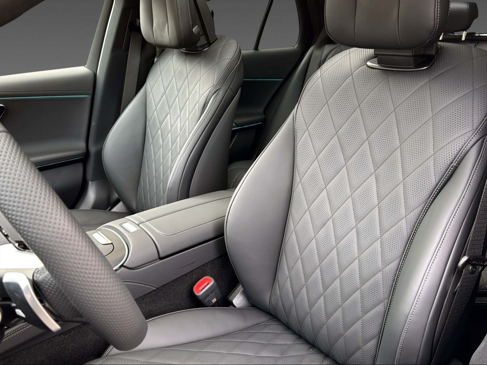 MERCEDES-BENZ E 220 d T 4M 9G-Tronic-image-8