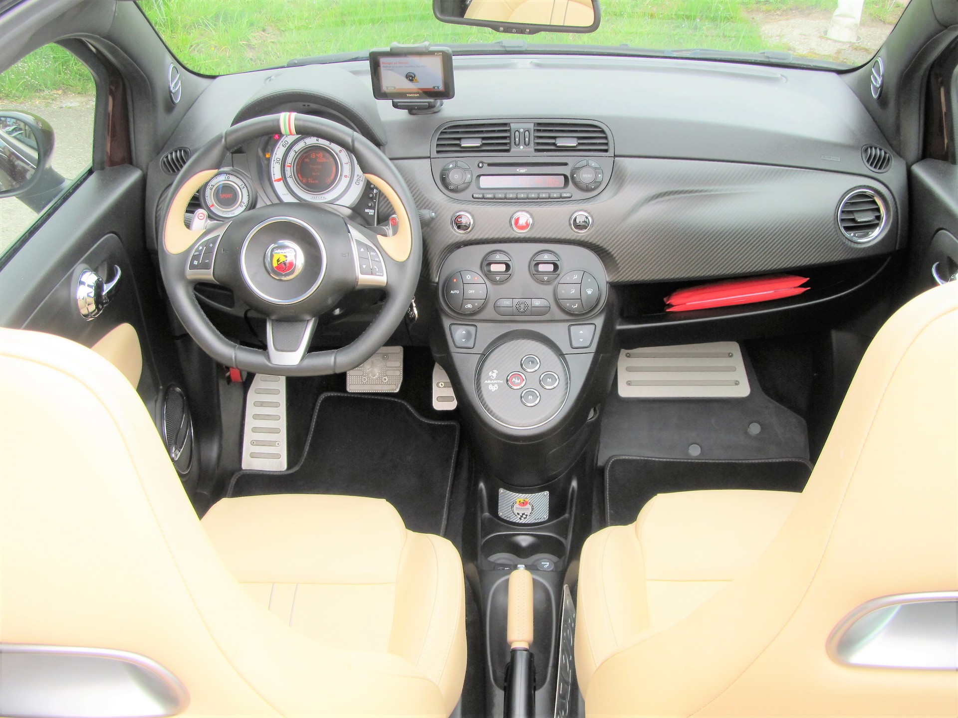 FIAT 695C 1.4 16V Turbo Abarth Edizione Maserati-image-2