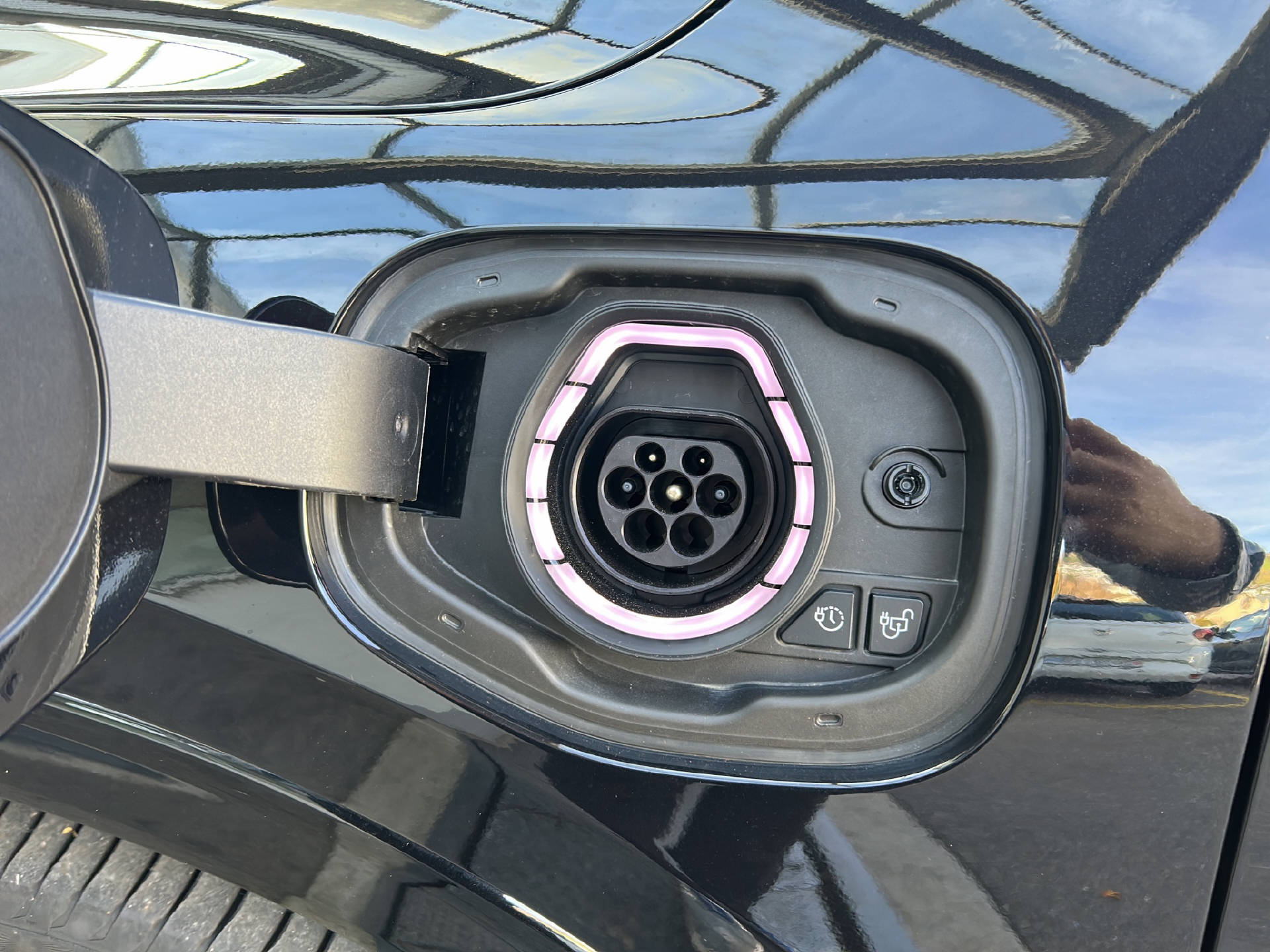 FORD Kuga 2.5 Plug-in Hybrid ST-Line X-image-28