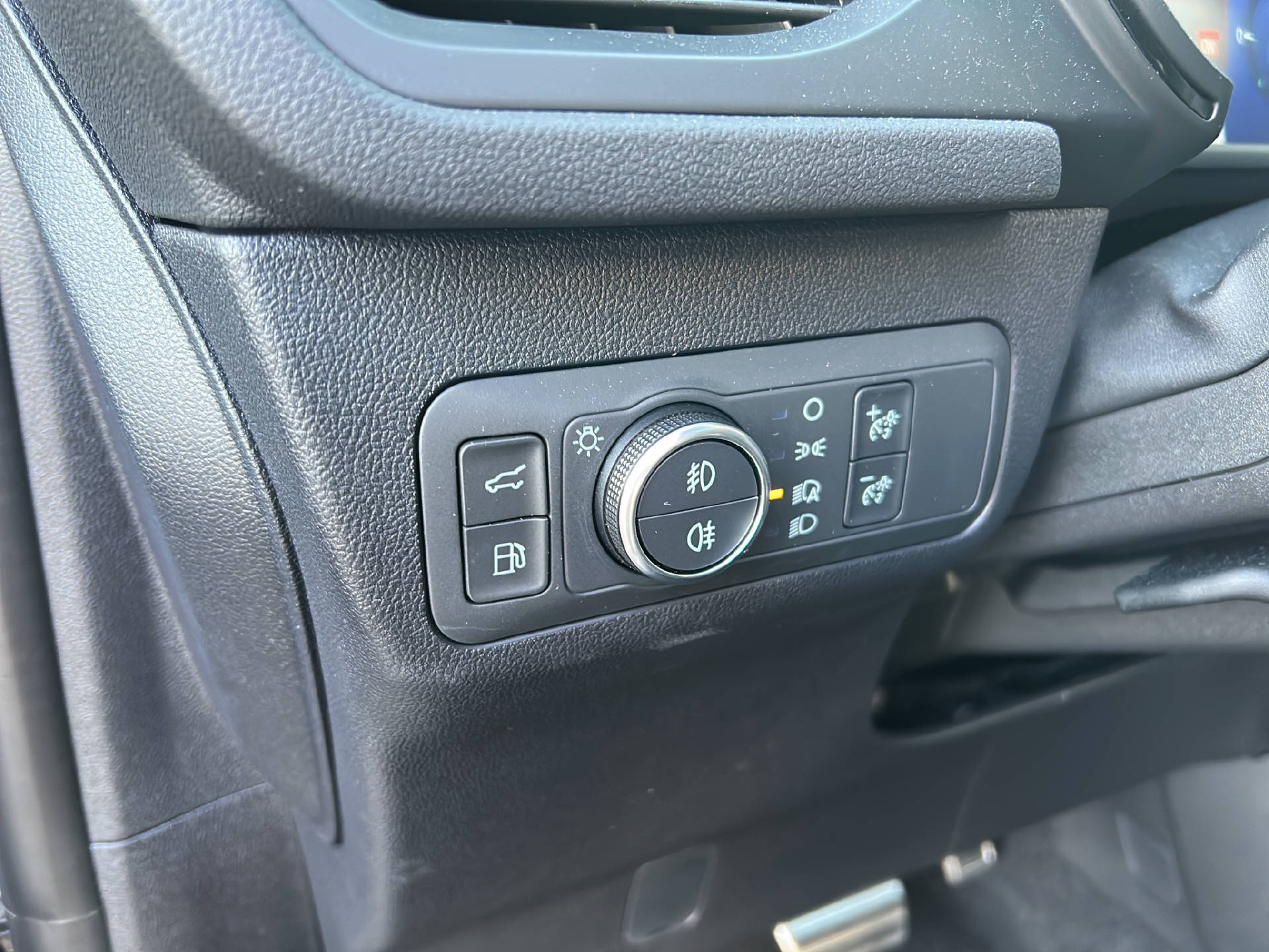 FORD Kuga 2.5 Plug-in Hybrid ST-Line X-image-29