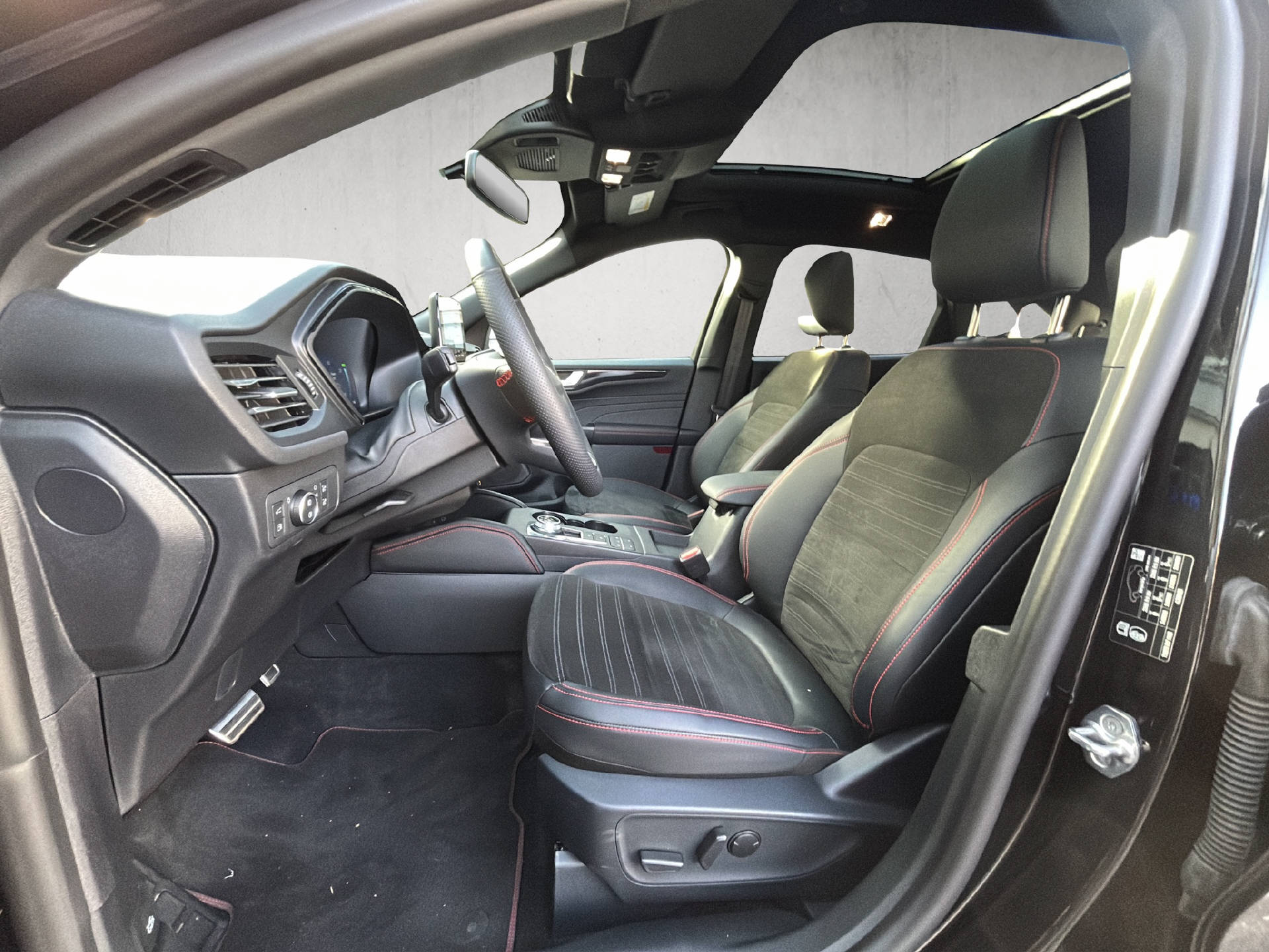 FORD Kuga 2.5 Plug-in Hybrid ST-Line X-image-9