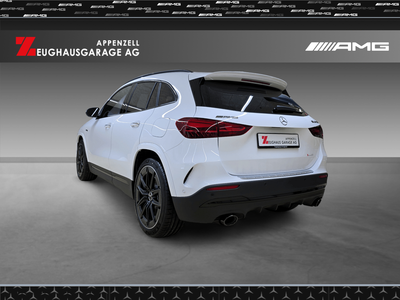 MERCEDES-BENZ GLA 35 4Matic-showroom-element-2