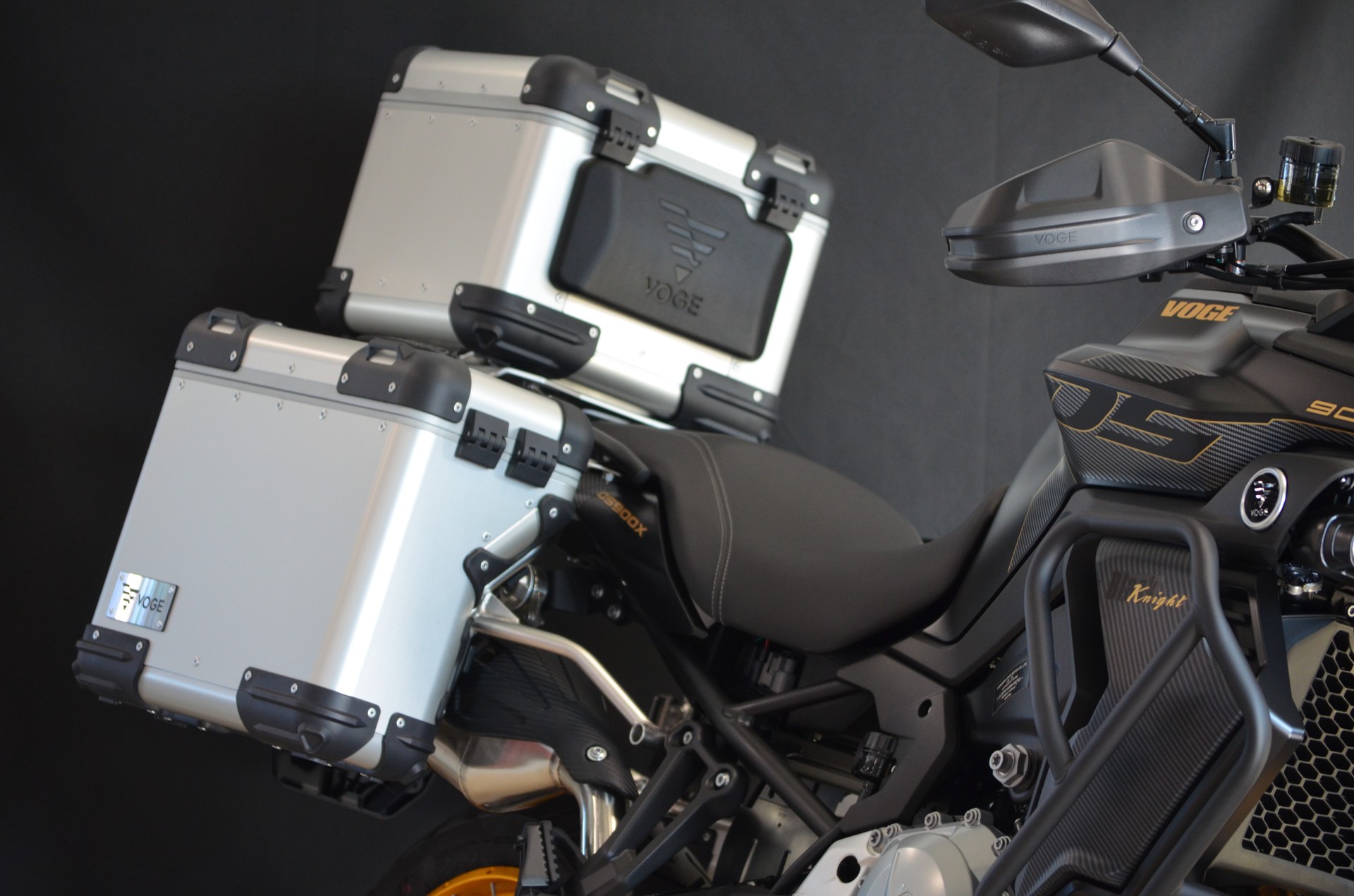 VOGE 900 DSX BLACK KNIGHT-image-6