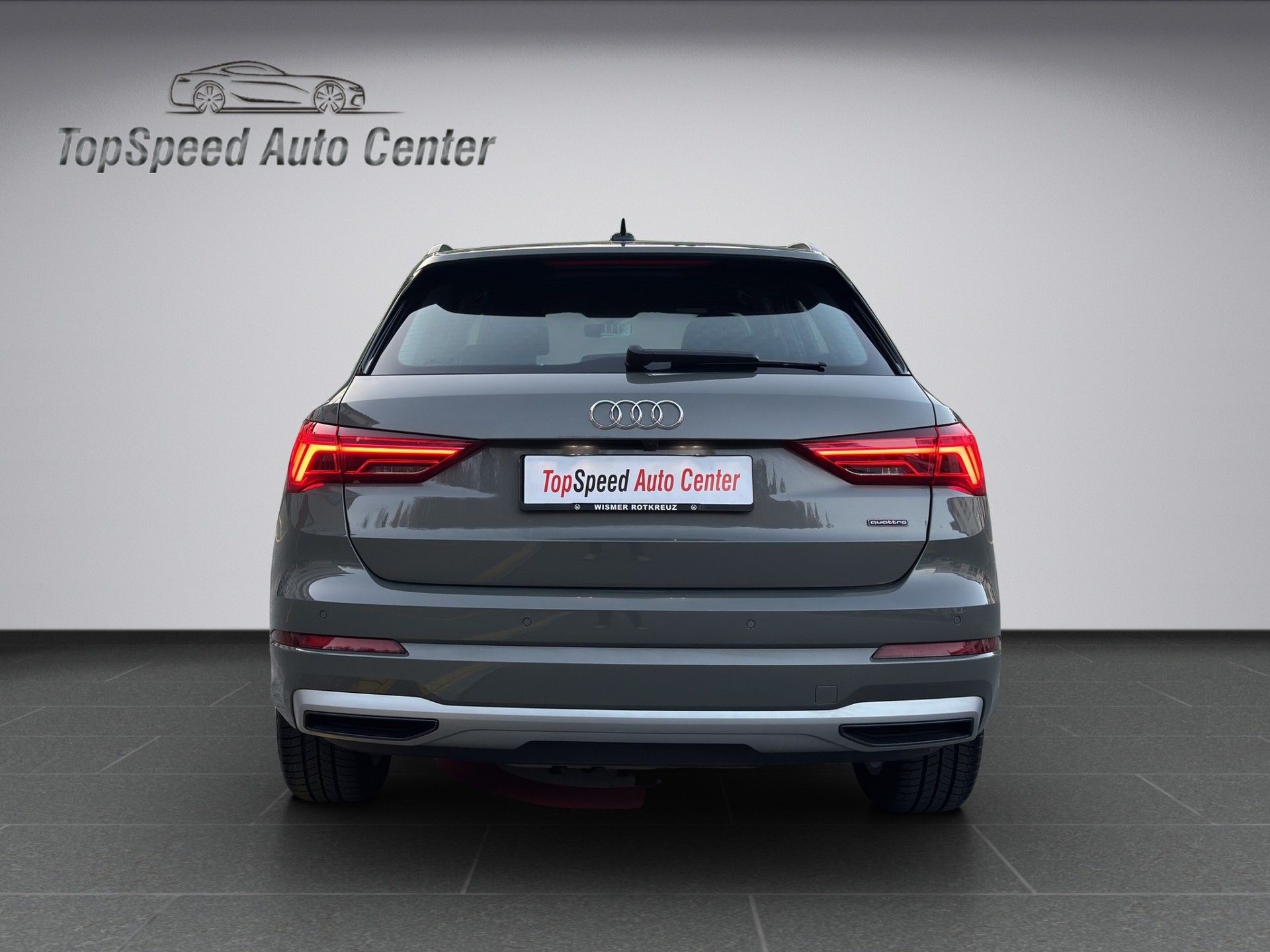 AUDI Q3 40 TFSI advanced quattro S-tronic-image-4