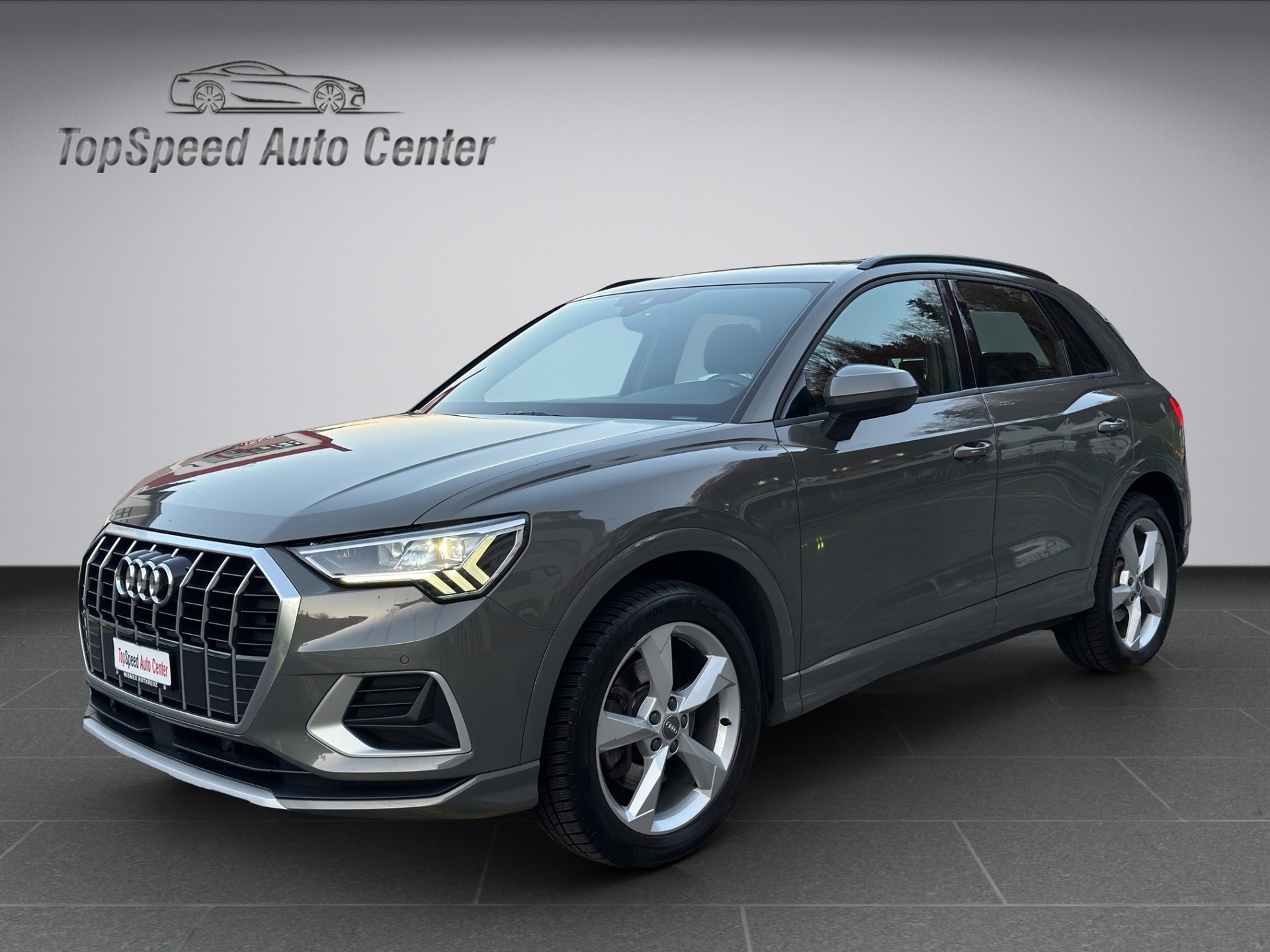 AUDI Q3 40 TFSI advanced quattro S-tronic-image-0
