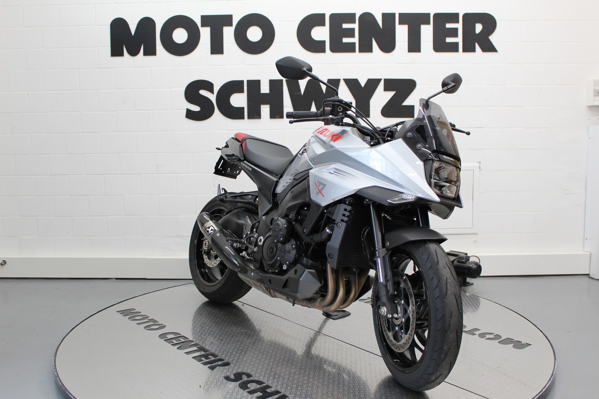 SUZUKI GSX-S 1000 S Katana-showroom-element-2