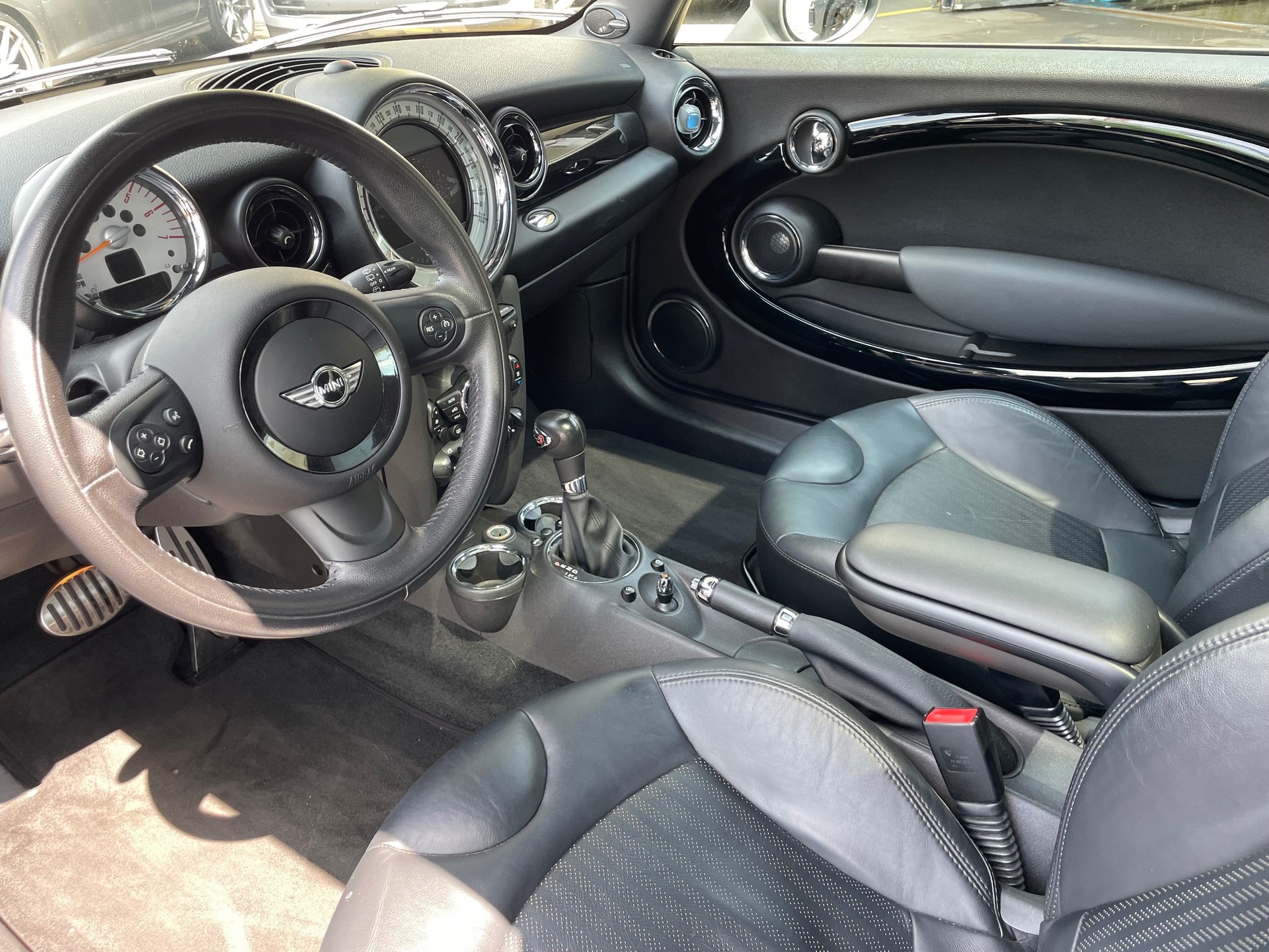 MINI Clubman Cooper SD-image-3