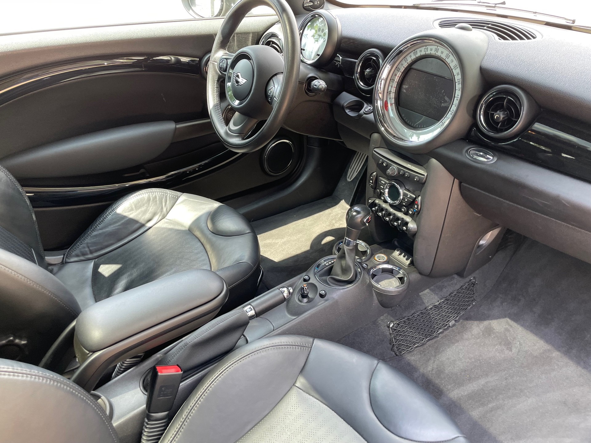 MINI Clubman Cooper SD-image-4