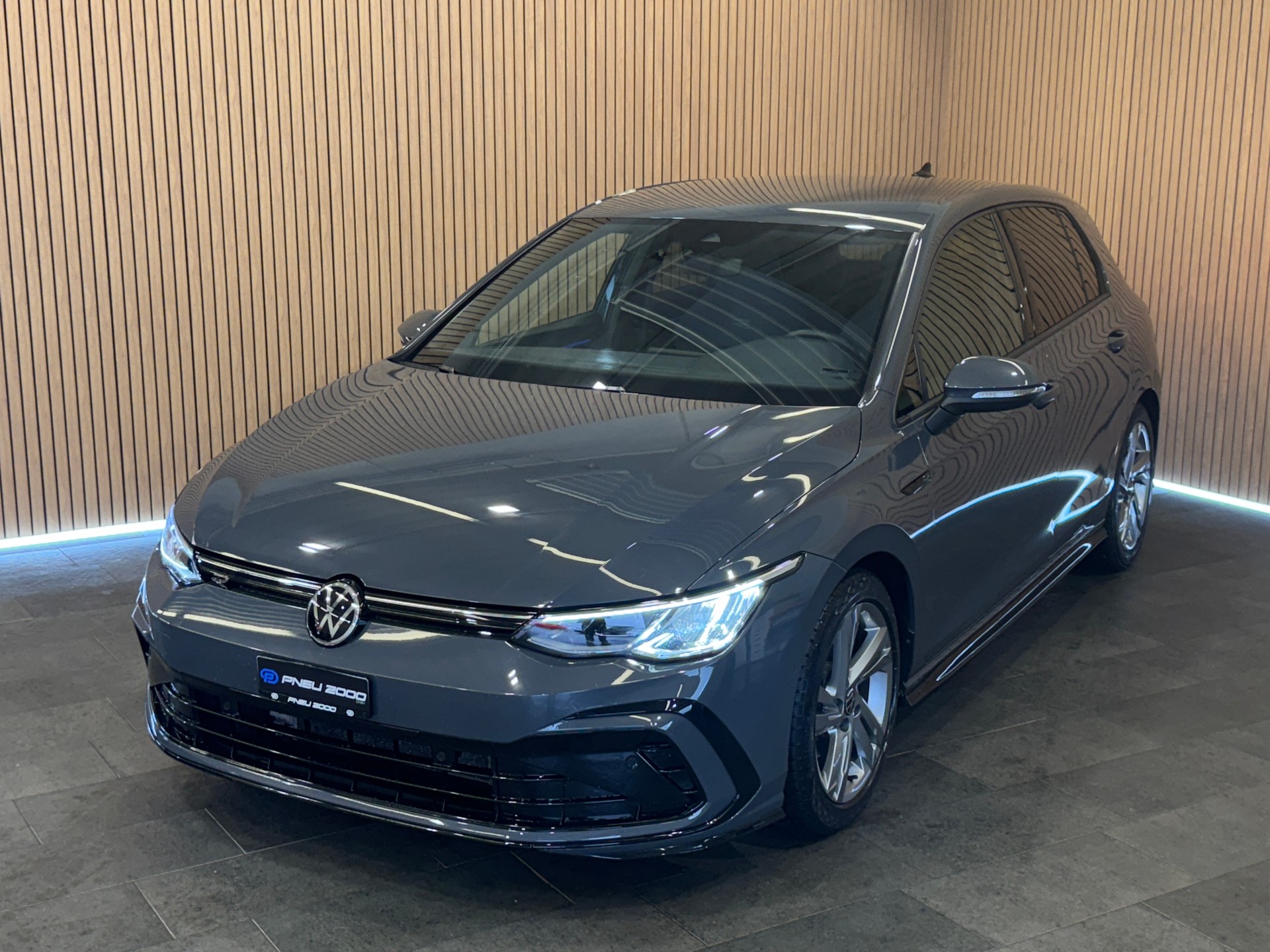 VW Golf 1.5 TSI ACT R-Line-image-0