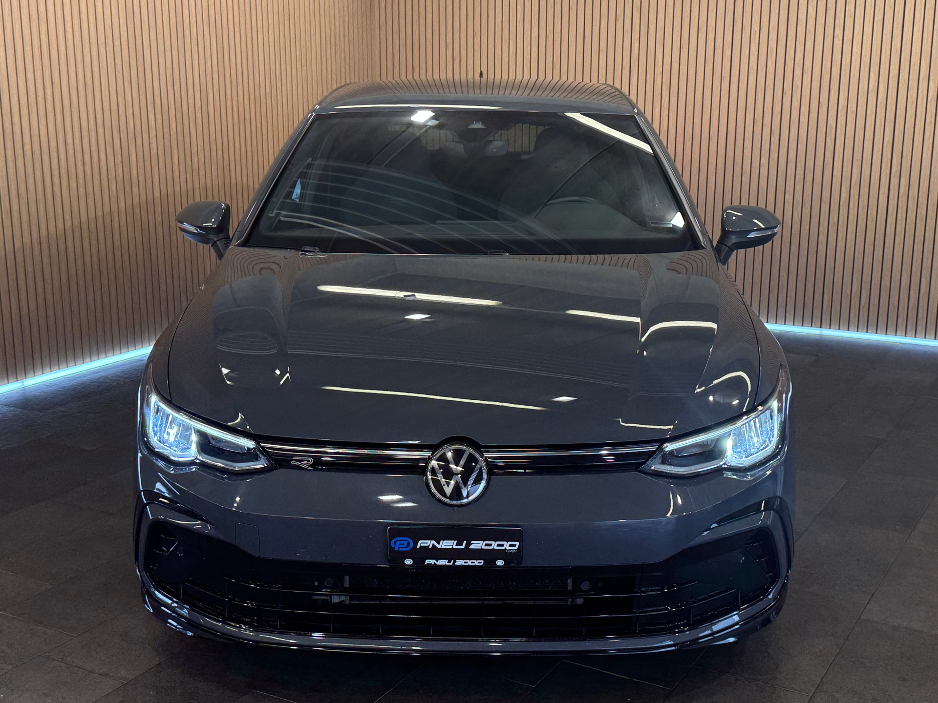 VW Golf 1.5 TSI ACT R-Line-image-1
