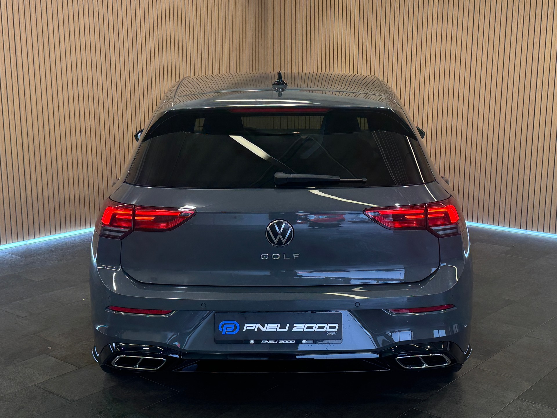 VW Golf 1.5 TSI ACT R-Line-image-4