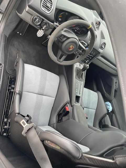 PORSCHE 718 Spyder RS-image-7