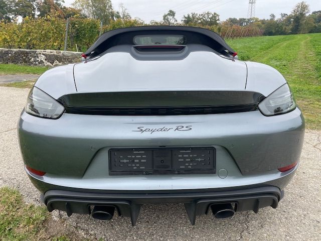 PORSCHE 718 Spyder RS-image-6