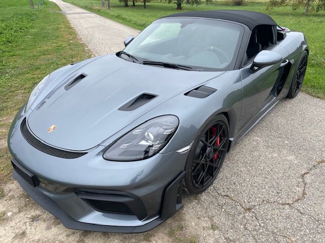 PORSCHE 718 Spyder RS-image-2