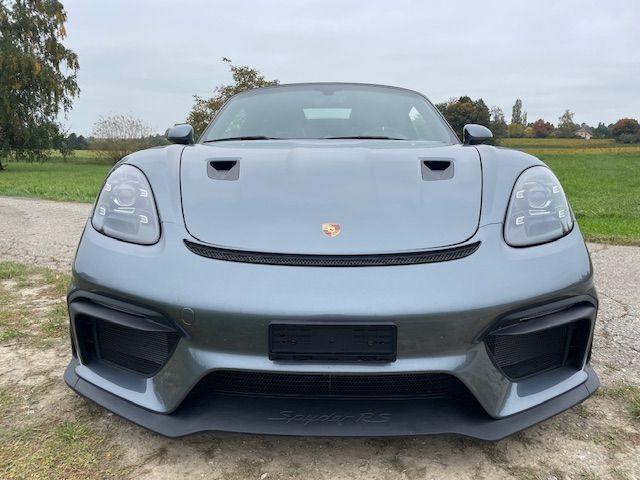 PORSCHE 718 Spyder RS-image-1