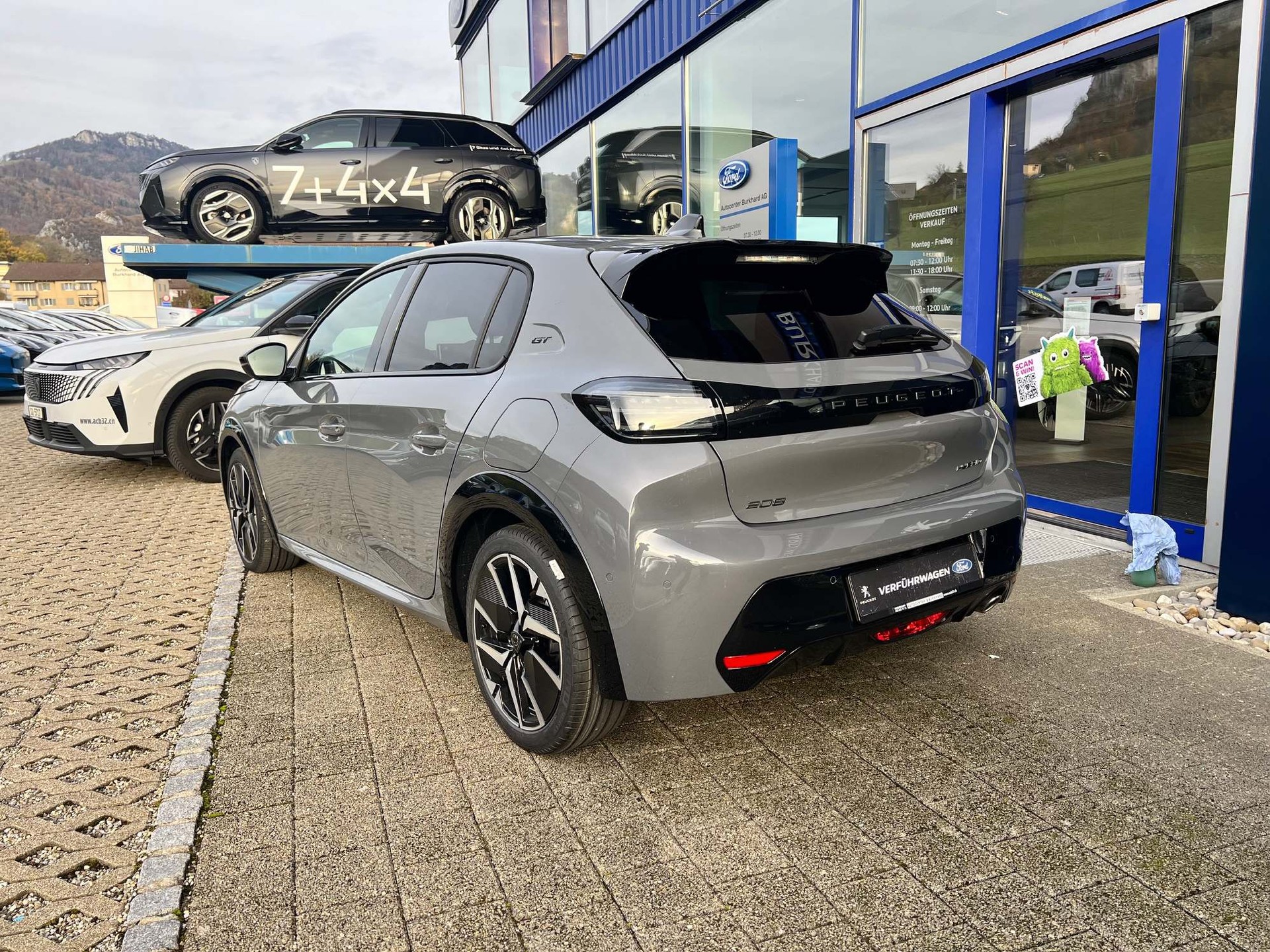 PEUGEOT 208 1.2 Hybrid GT-image-2