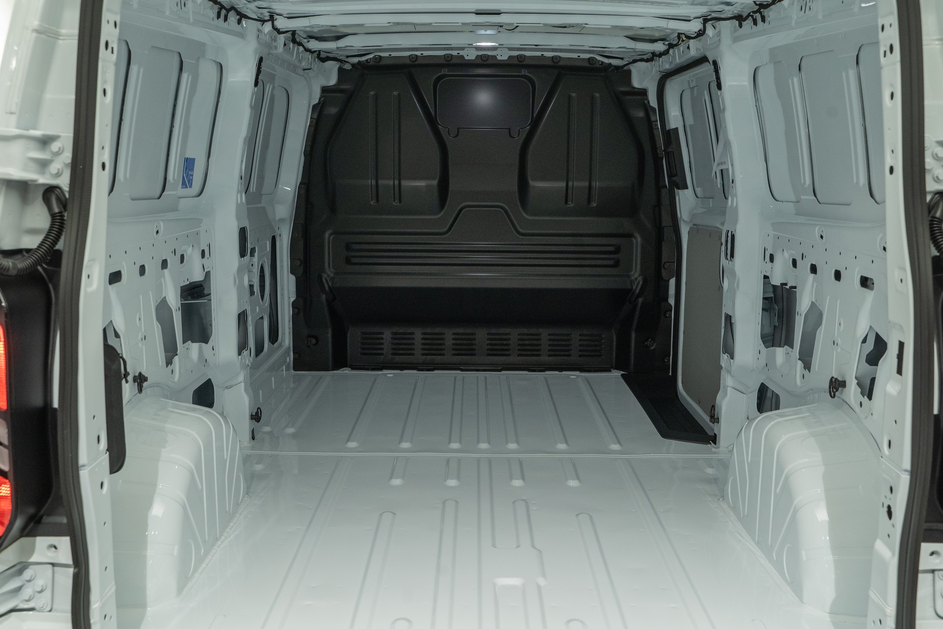FORD Transit C Van 280 L2 2.0 EcoBlue 136 Trend-image-4