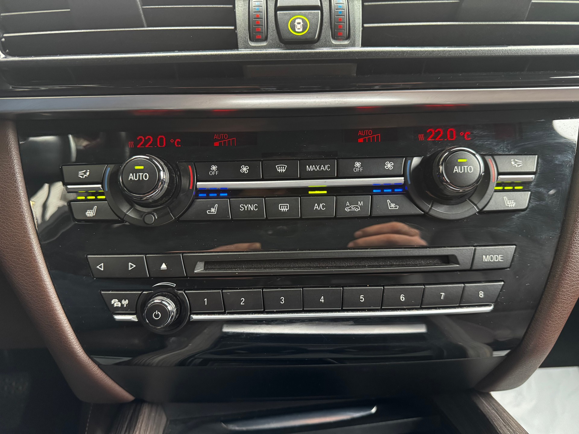 BMW X5 xDrive 40d Steptronic-image-12