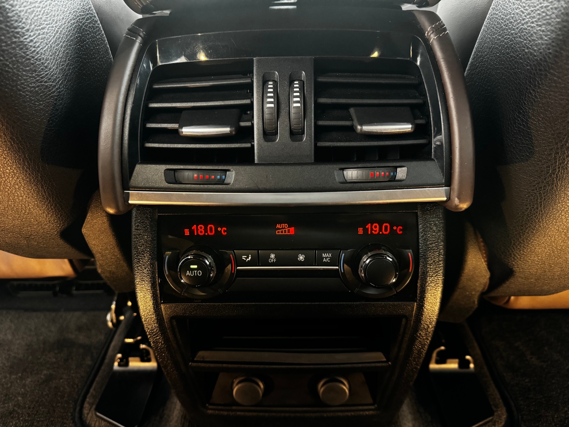 BMW X5 xDrive 40d Steptronic-image-15