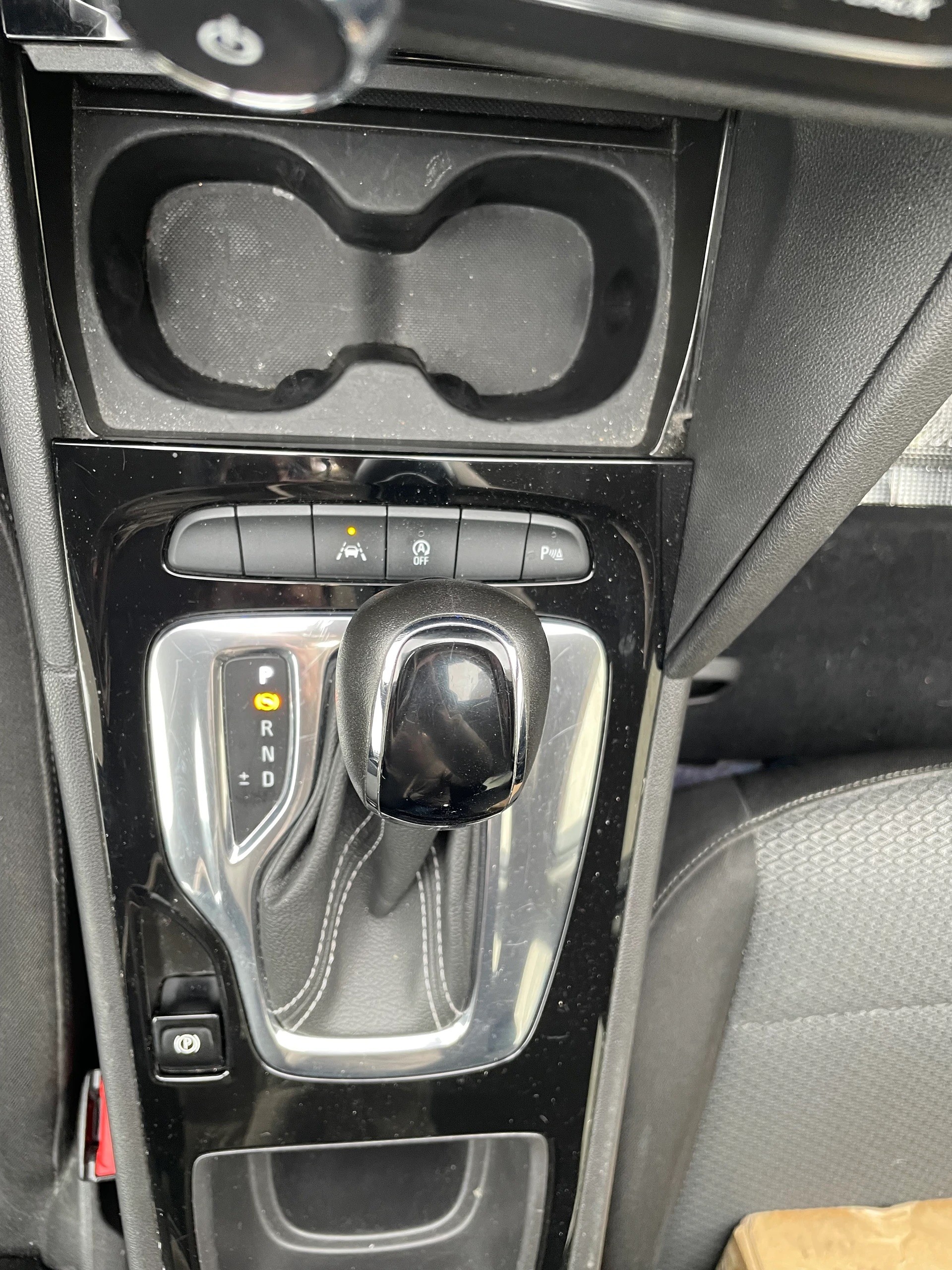 OPEL Insignia 1.6 CDTI Sports Tourer Edition Automatic-image-13