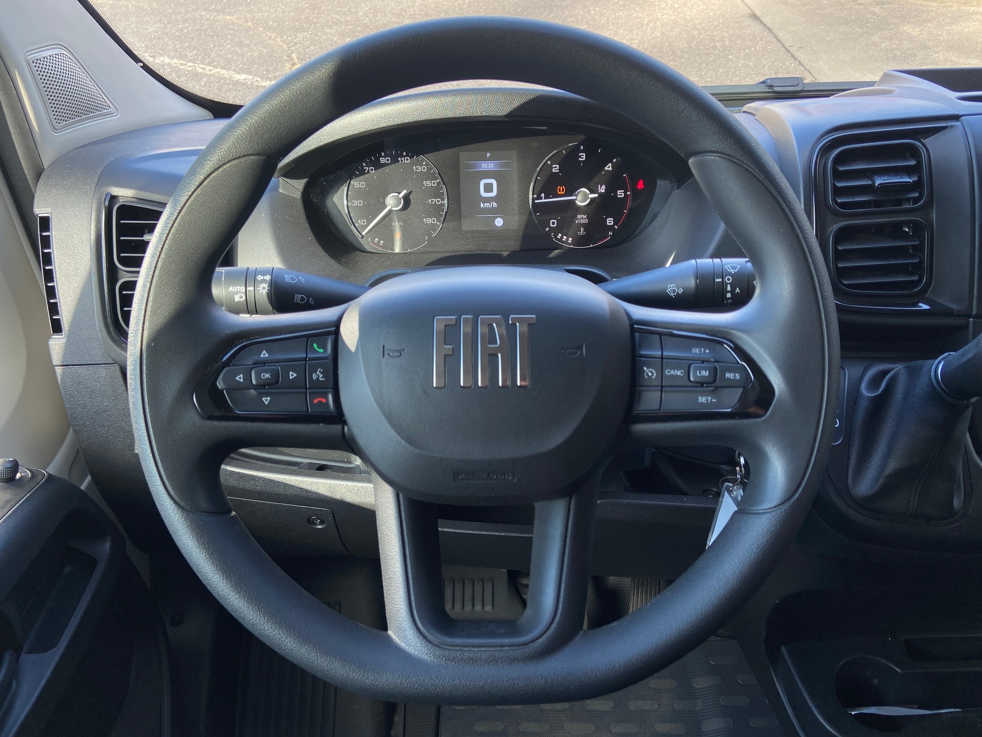FIAT Ducato Maxi 35 L4H2 A8 180PS Automat-image-5