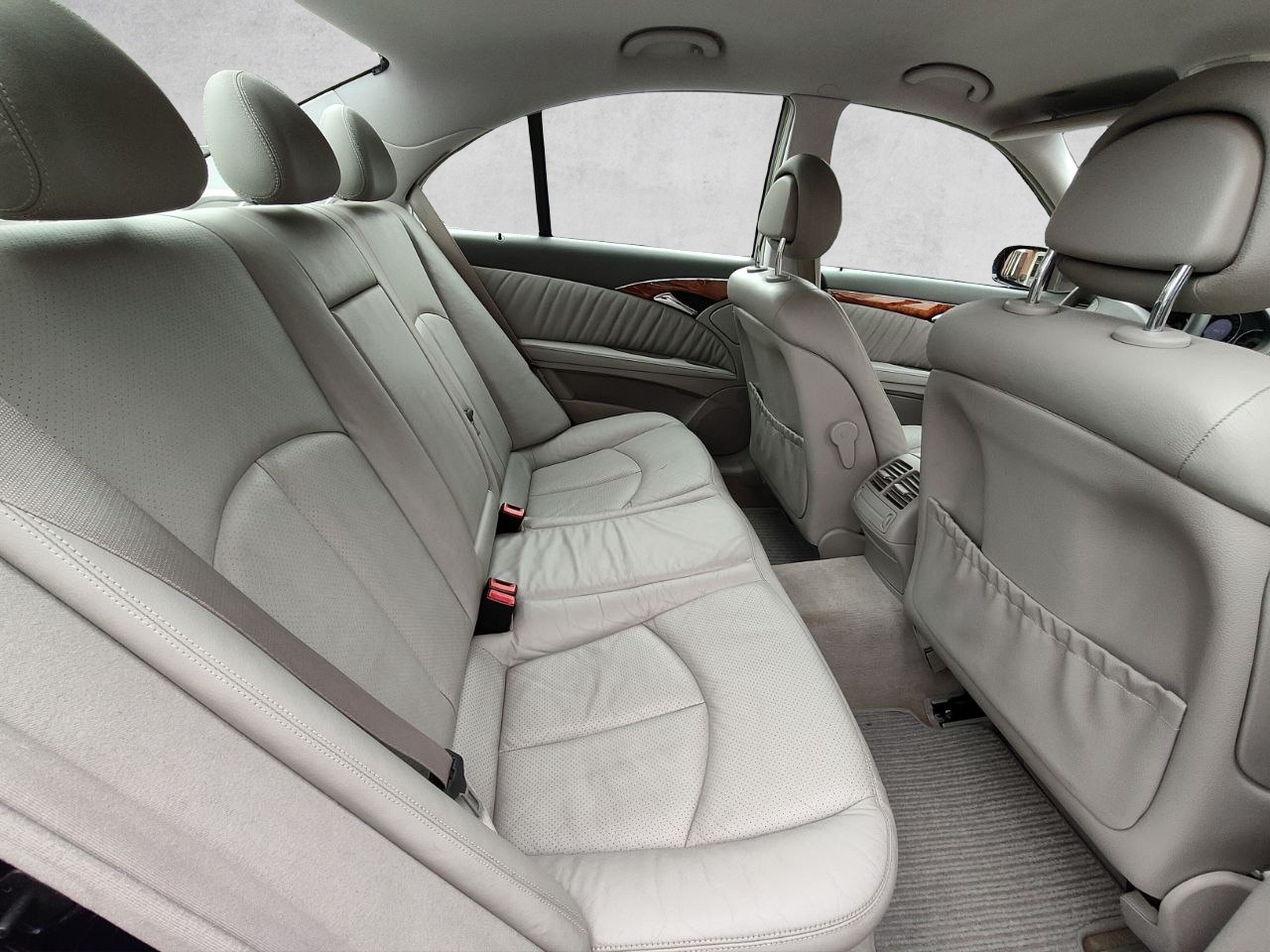 MERCEDES-BENZ E 320 Elégance Automatic-image-9
