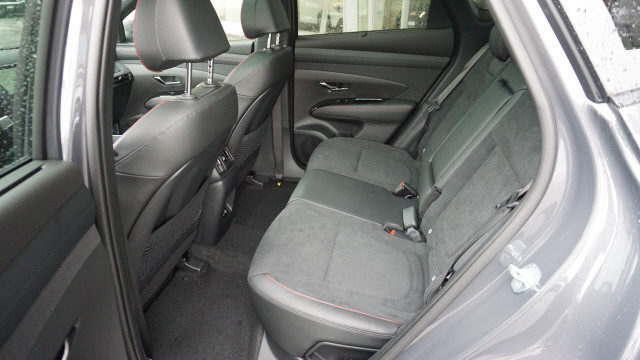 HYUNDAI Tucson 1.6PHEV N-L LUX 4W-image-4