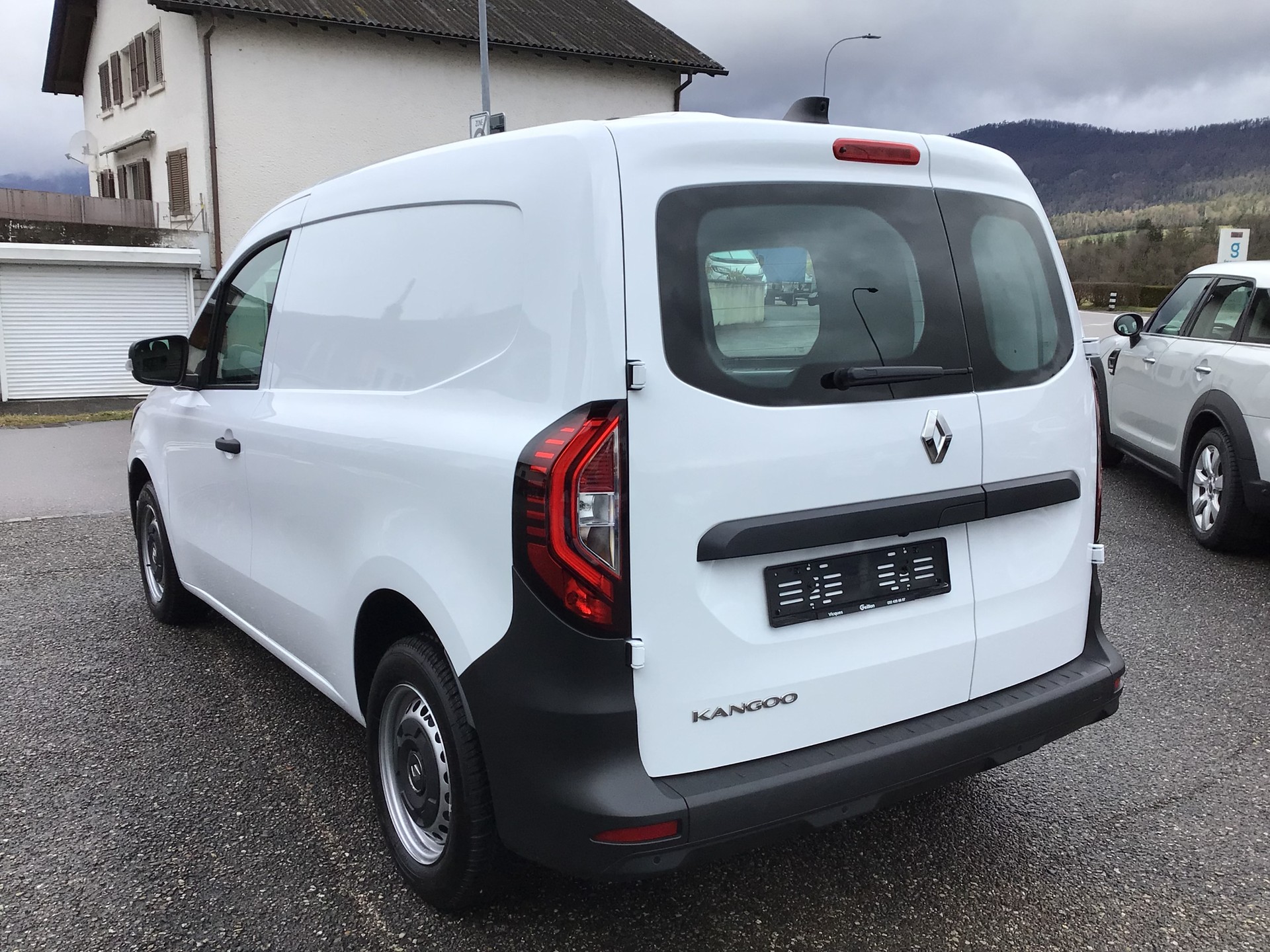 RENAULT Kangoo Van 1.5 dCi Standard 95 Extra-image-5