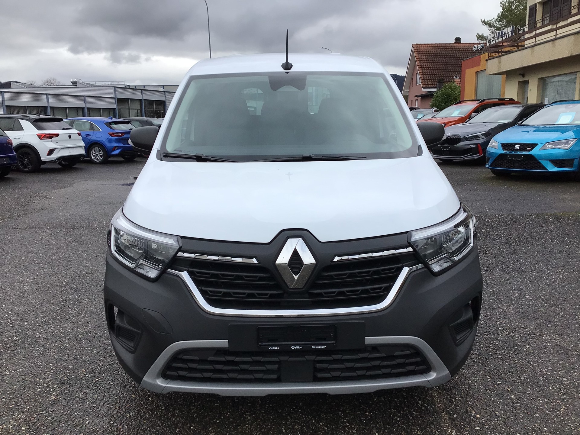 RENAULT Kangoo Van 1.5 dCi Standard 95 Extra-image-1