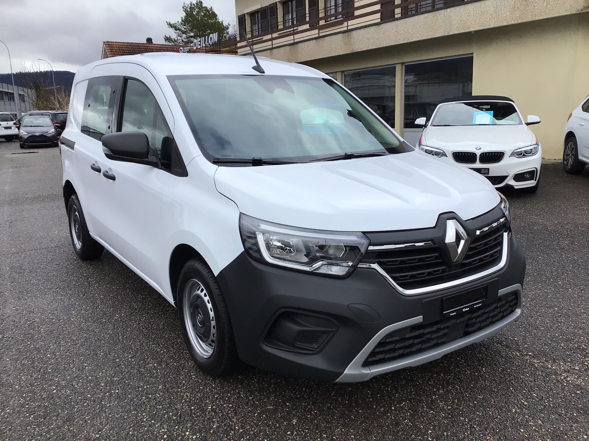 RENAULT Kangoo Van 1.5 dCi Standard 95 Extra-image-2