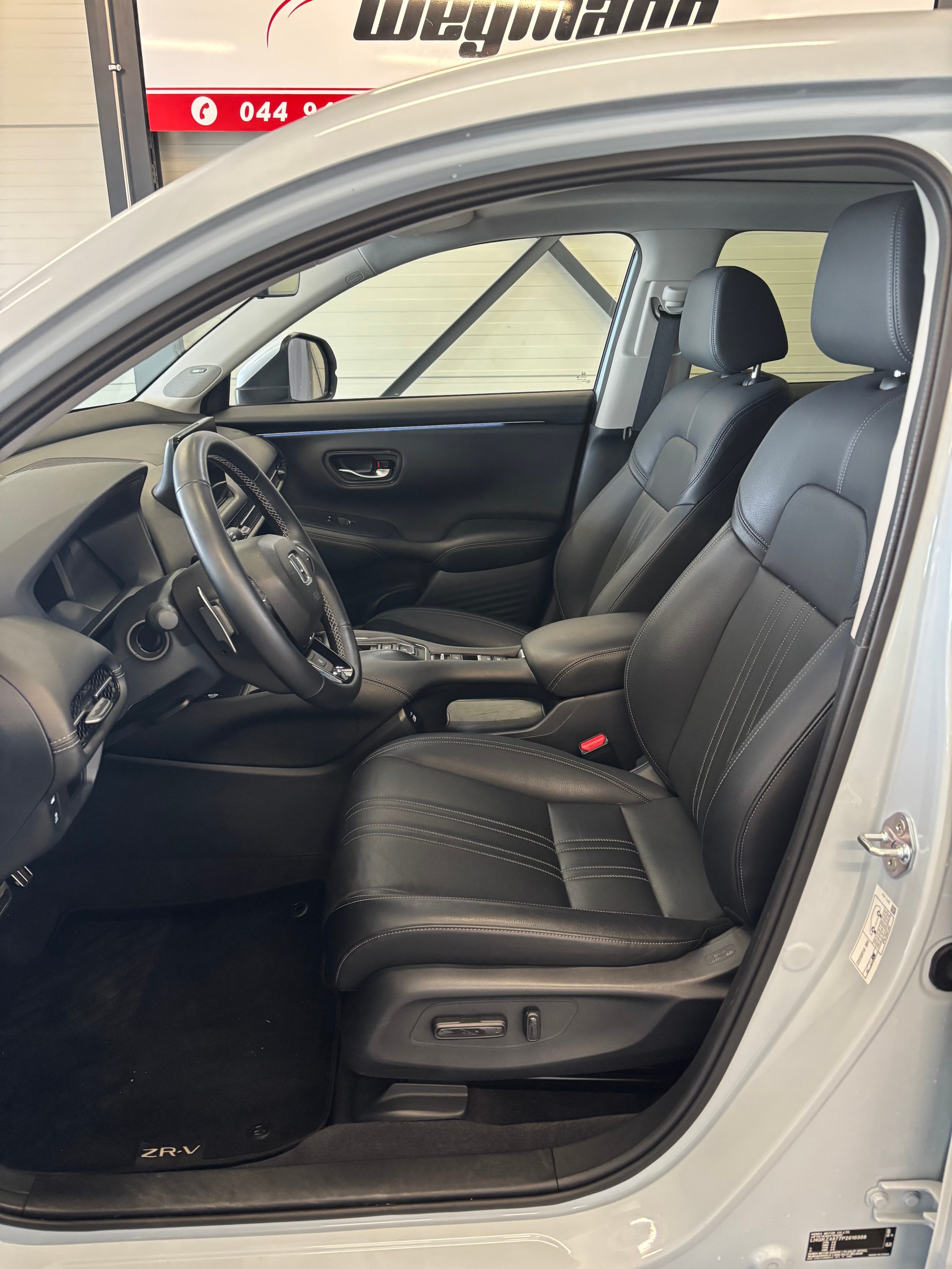 HONDA ZR-V 2.0i MMD Hybrid Advance Automatic-image-7