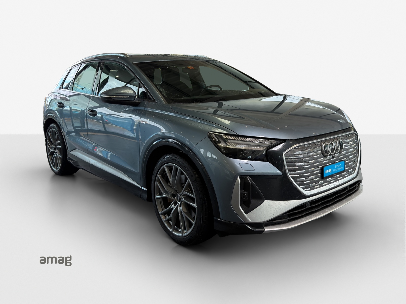 AUDI Q4 e-tron 50 quattro-image-6