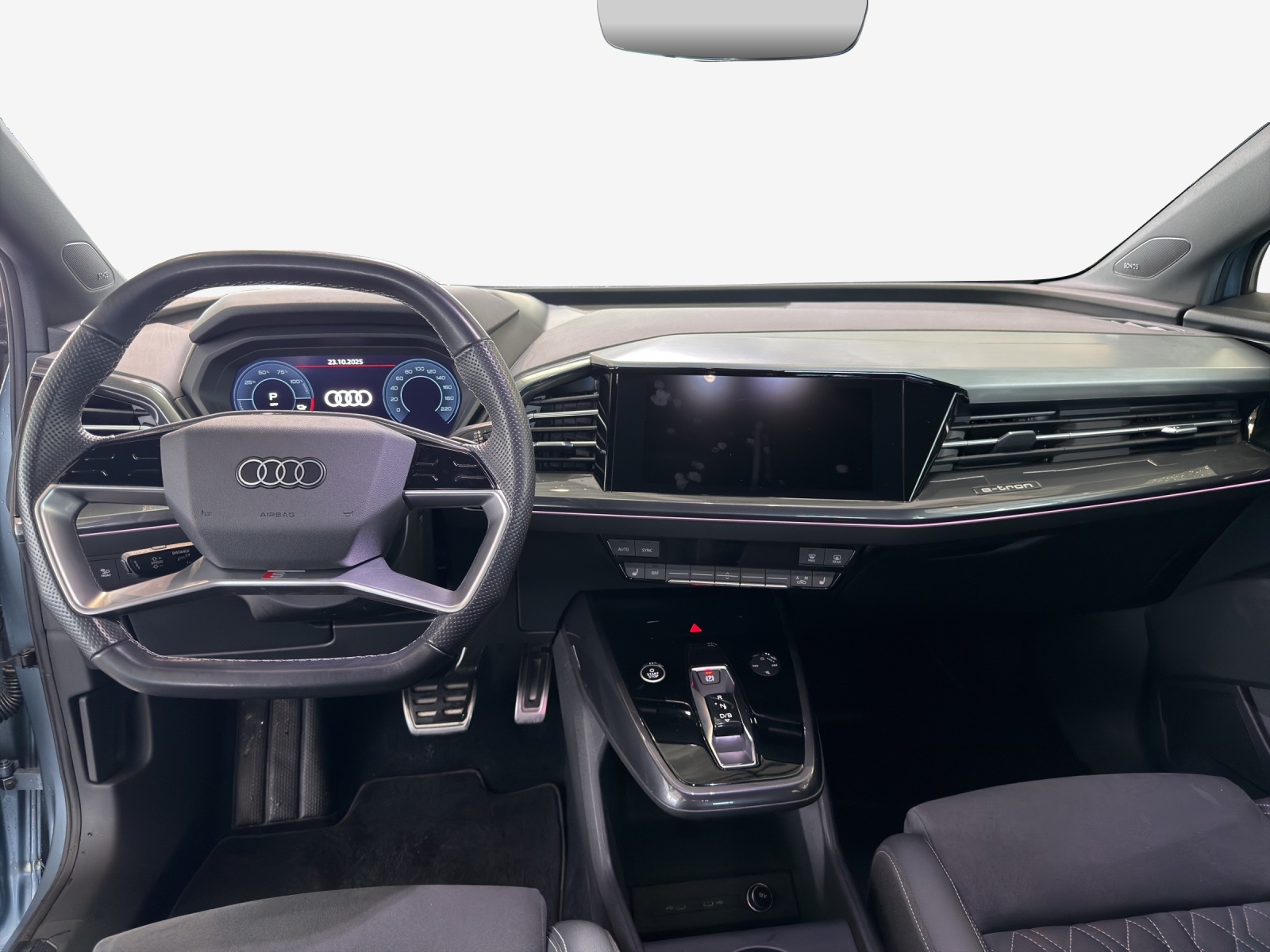 AUDI Q4 e-tron 50 quattro-image-9