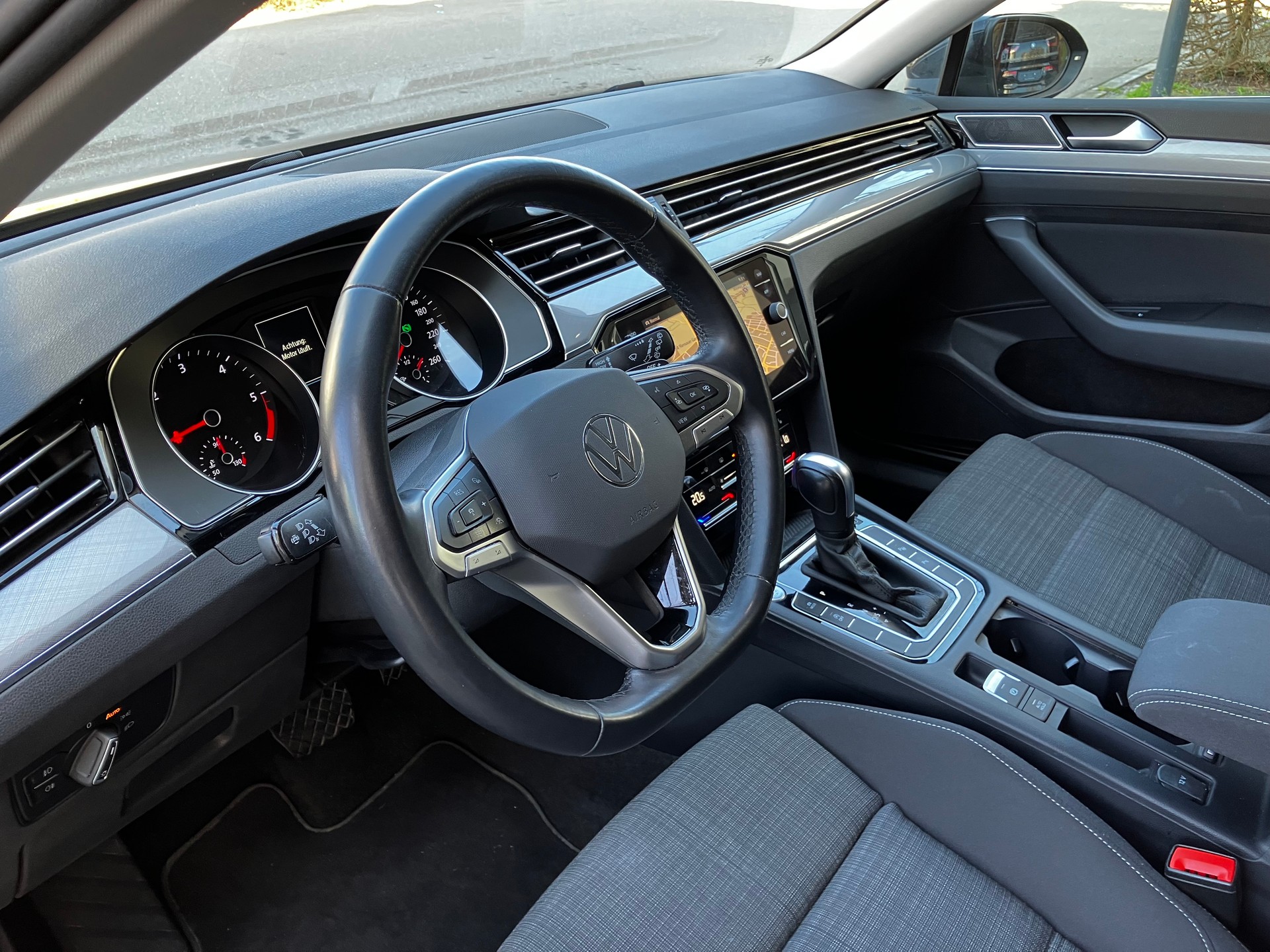 VW Passat 2.0 TDI BMT Business DSG-image-2