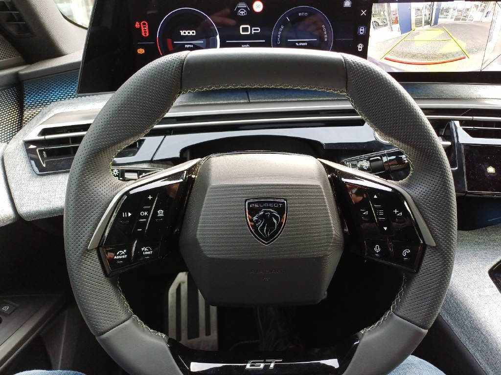 PEUGEOT 3008 1.2 Hybrid GT-image-5