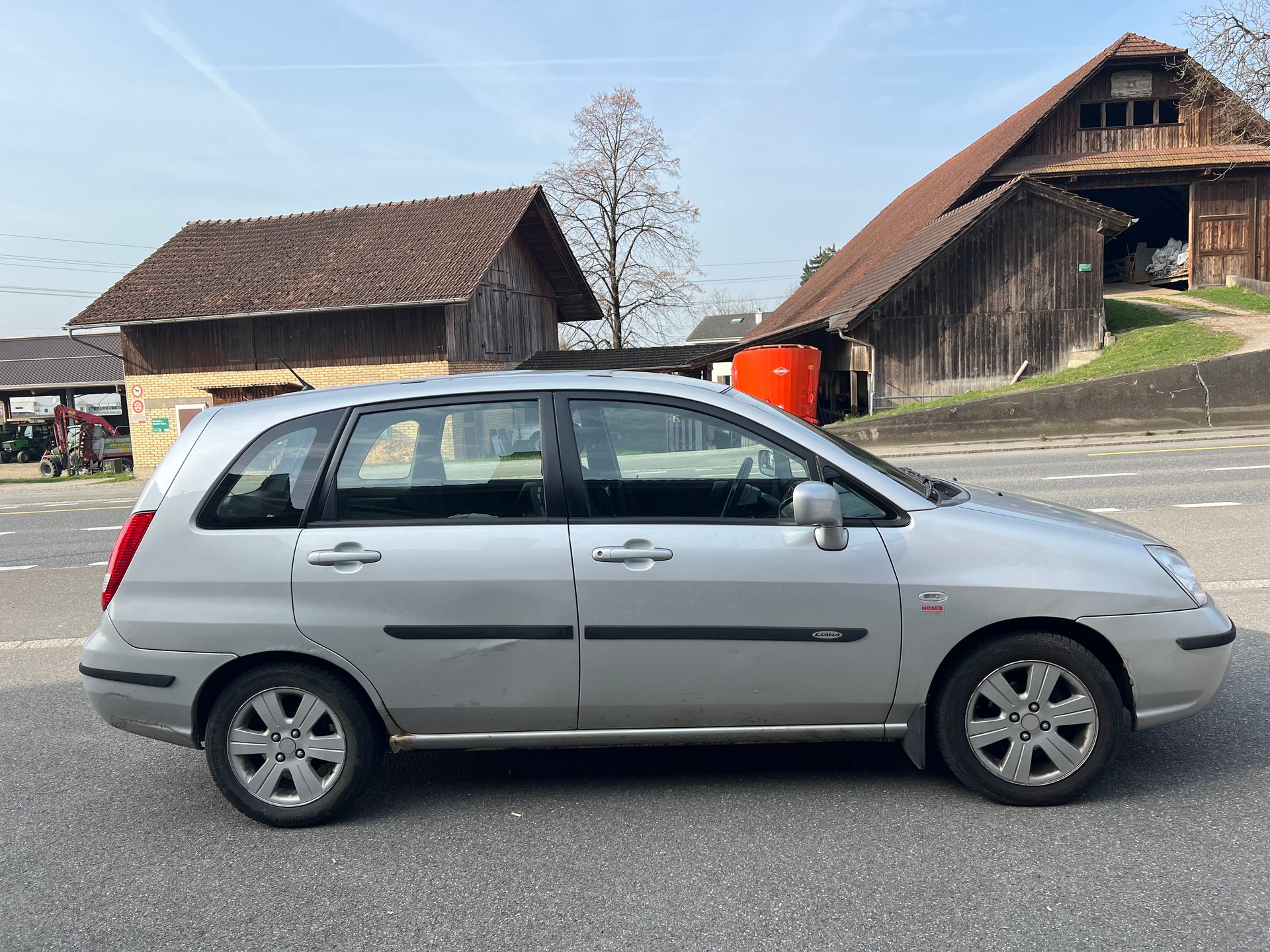 SUZUKI Liana 1.6 16V GL Top 4WD-image-3
