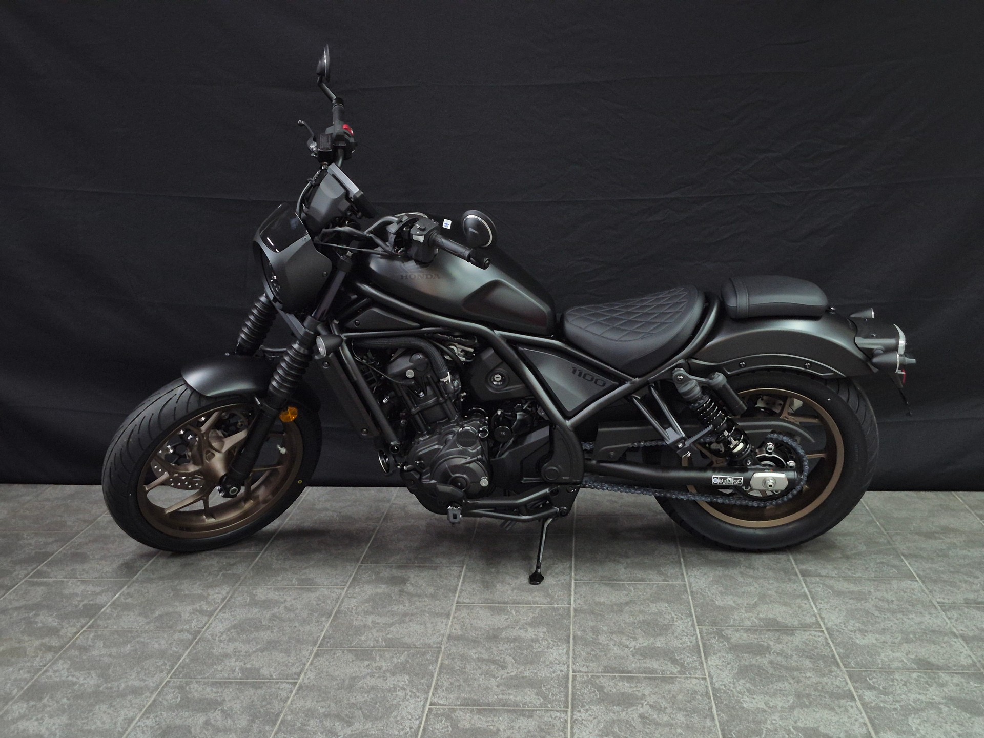 HONDA CMX 1100 Rebel Special Edition DCT-showroom-element-2