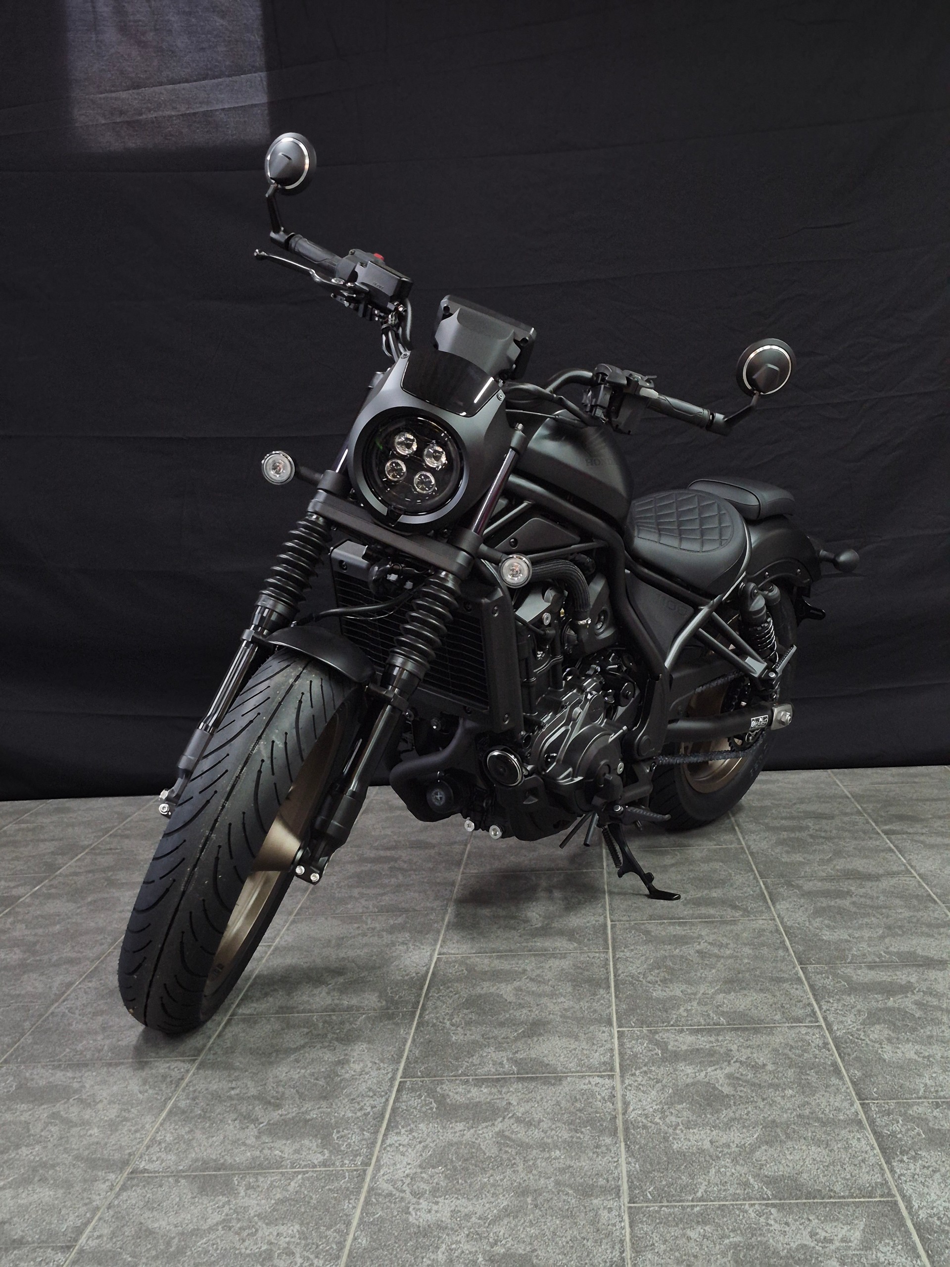 HONDA CMX 1100 Rebel Special Edition DCT-showroom-element-3