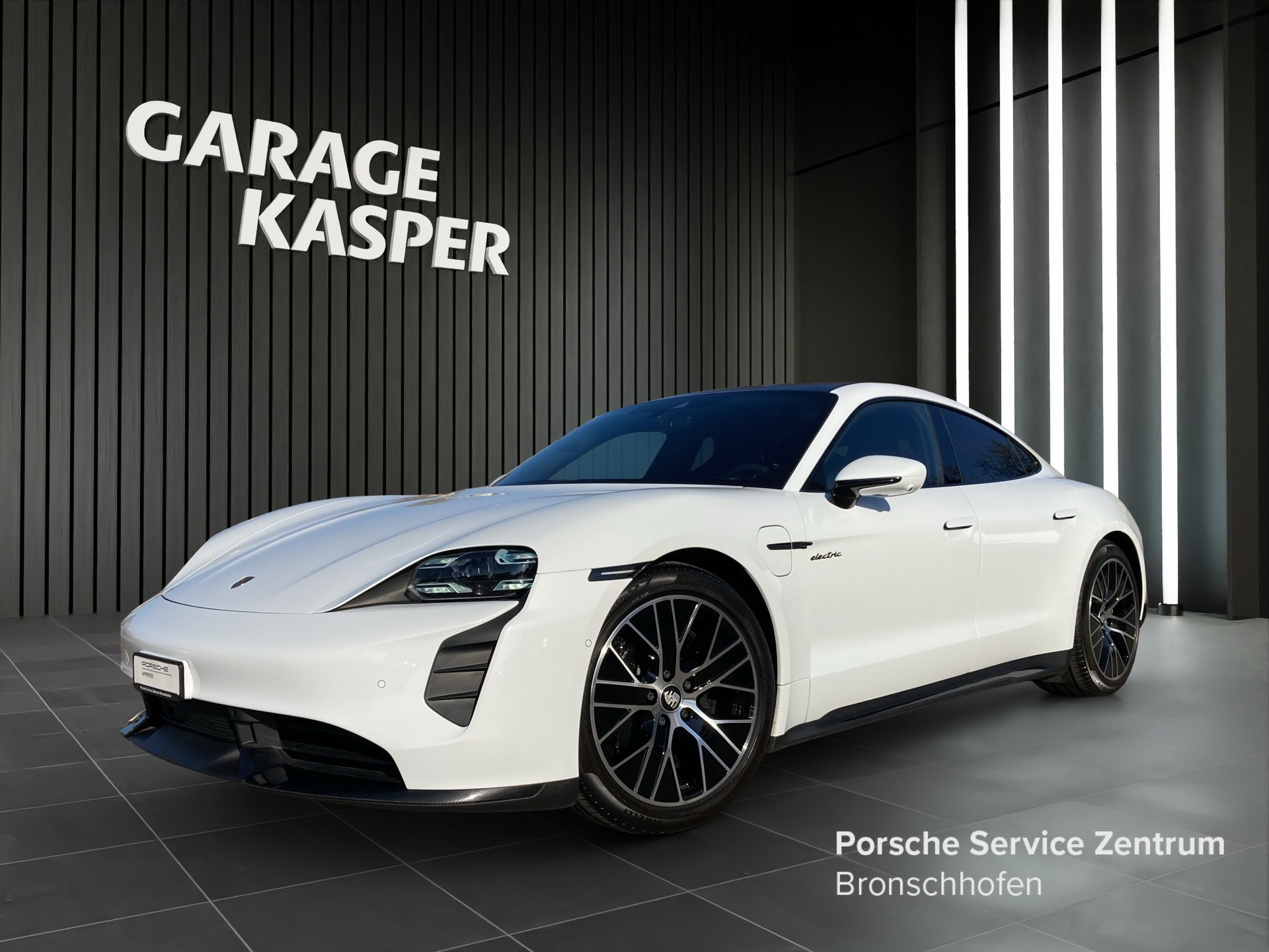 PORSCHE Taycan Turbo S-image-0