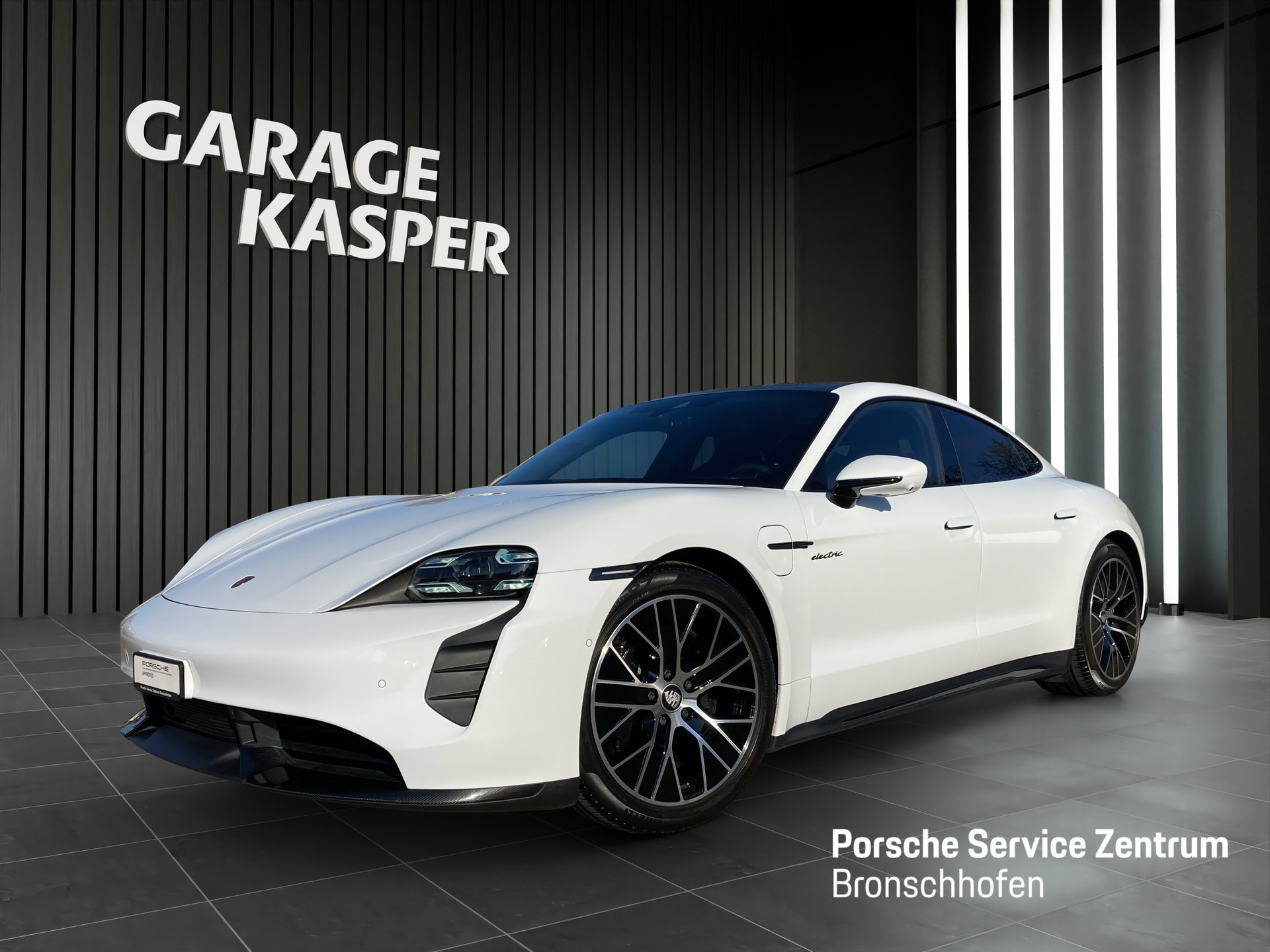 PORSCHE Taycan Turbo S-image-0