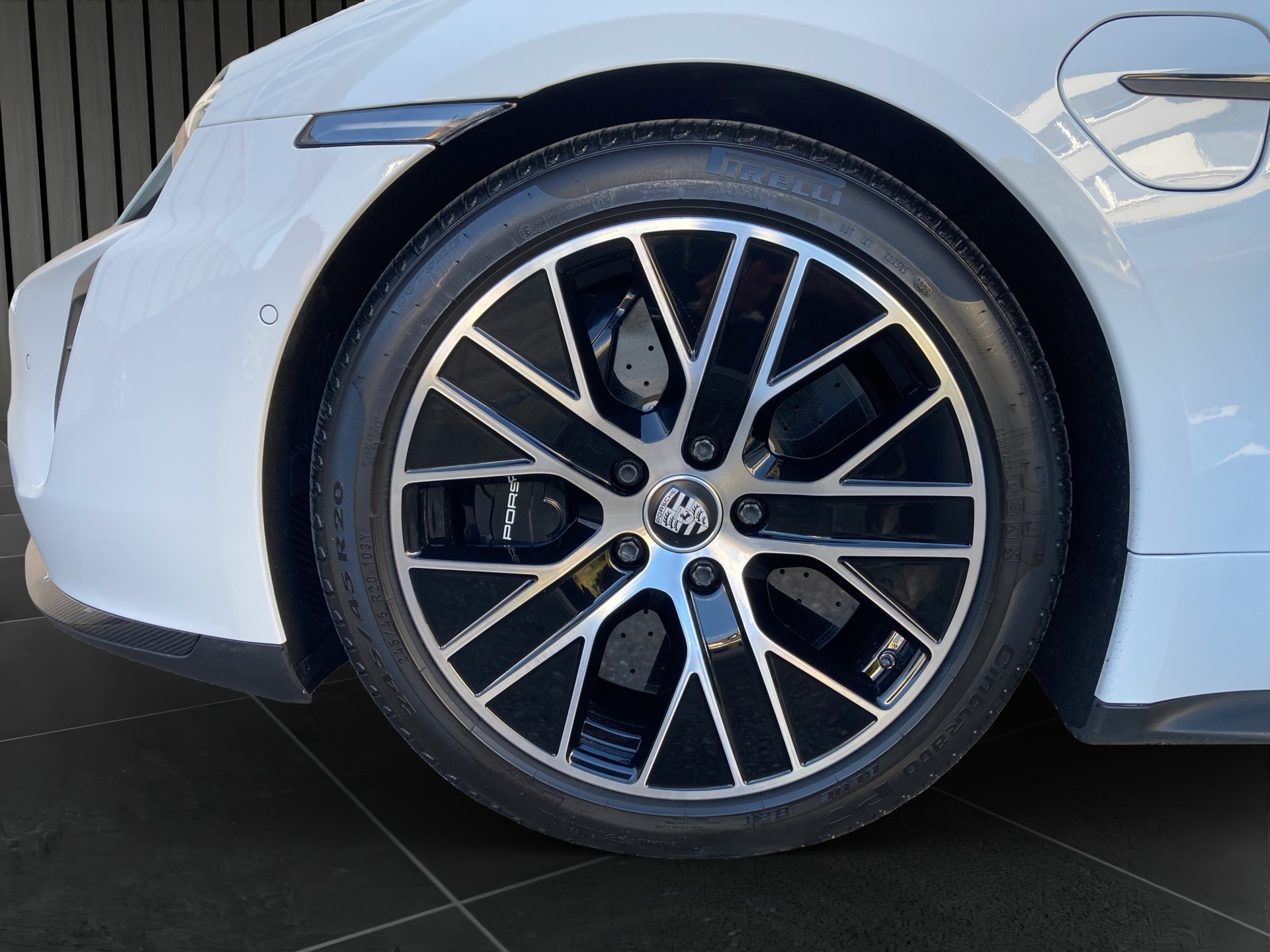 PORSCHE Taycan Turbo S-image-7