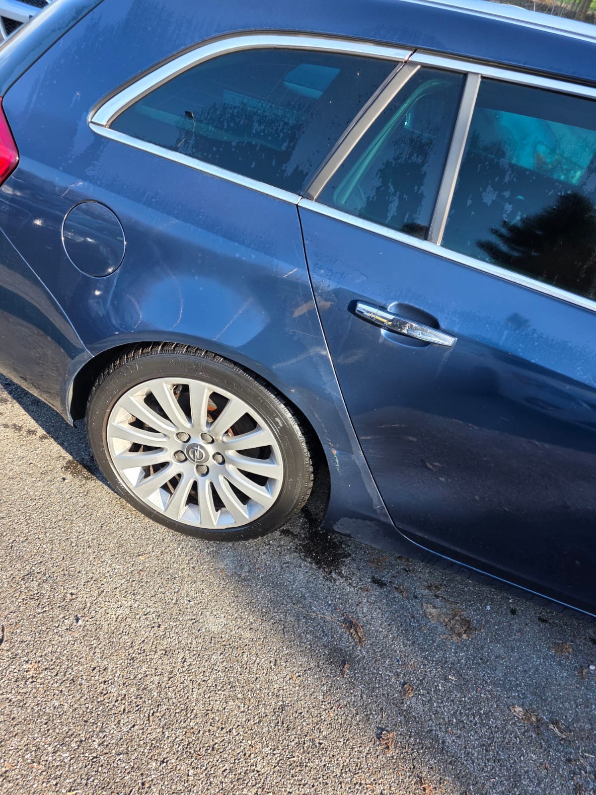 OPEL Insignia Sports Tourer 2.0 Turbo Sport 4WD-image-4