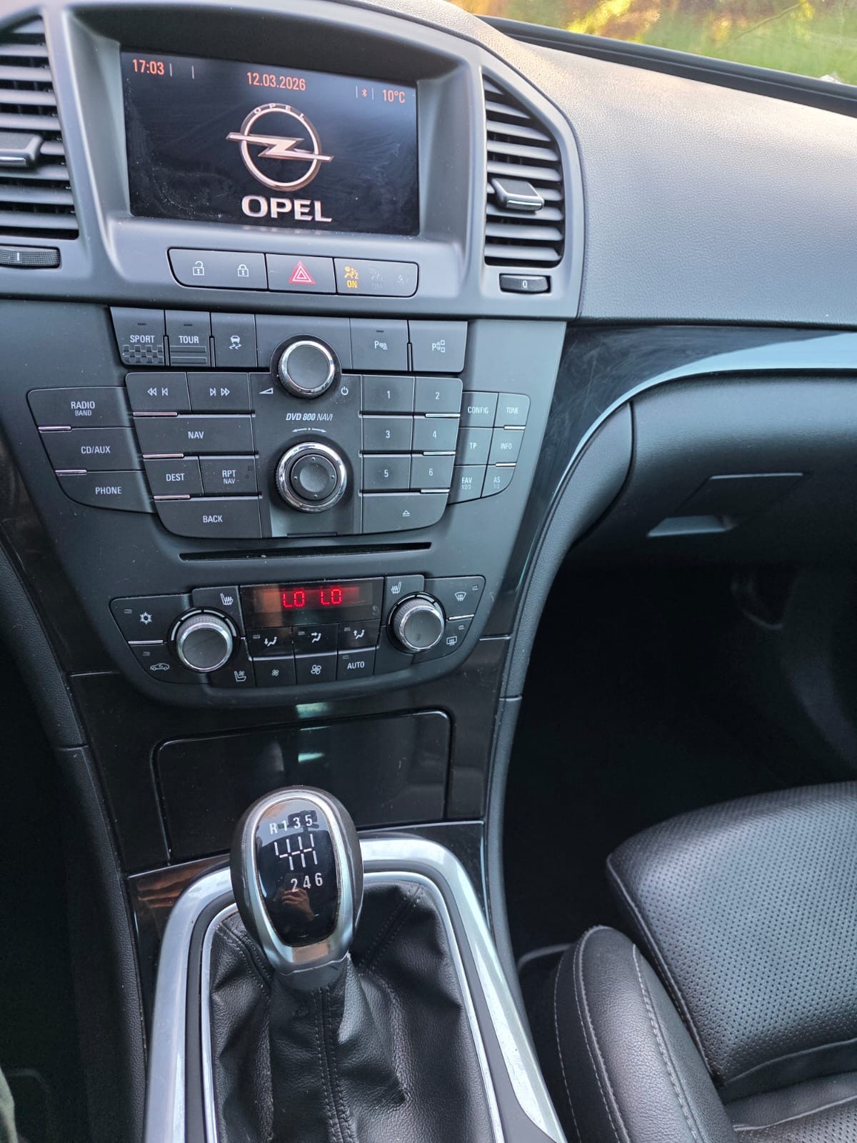 OPEL Insignia Sports Tourer 2.0 Turbo Sport 4WD-image-6