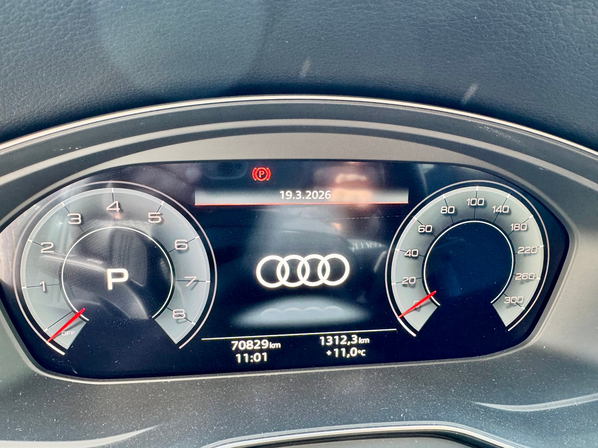 AUDI 40 TFSI S line quattro S-tronic, 204 PS-image-9