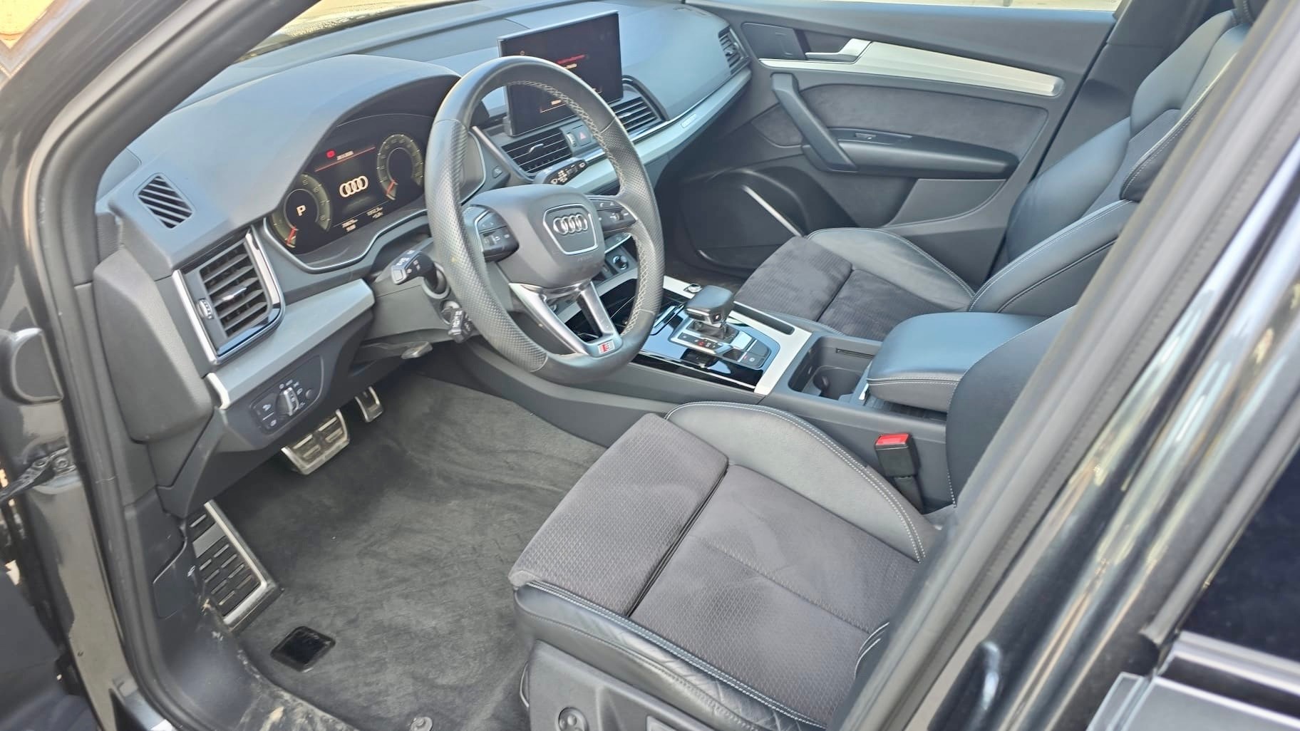AUDI 40 TFSI S line quattro S-tronic, 204 PS-image-10